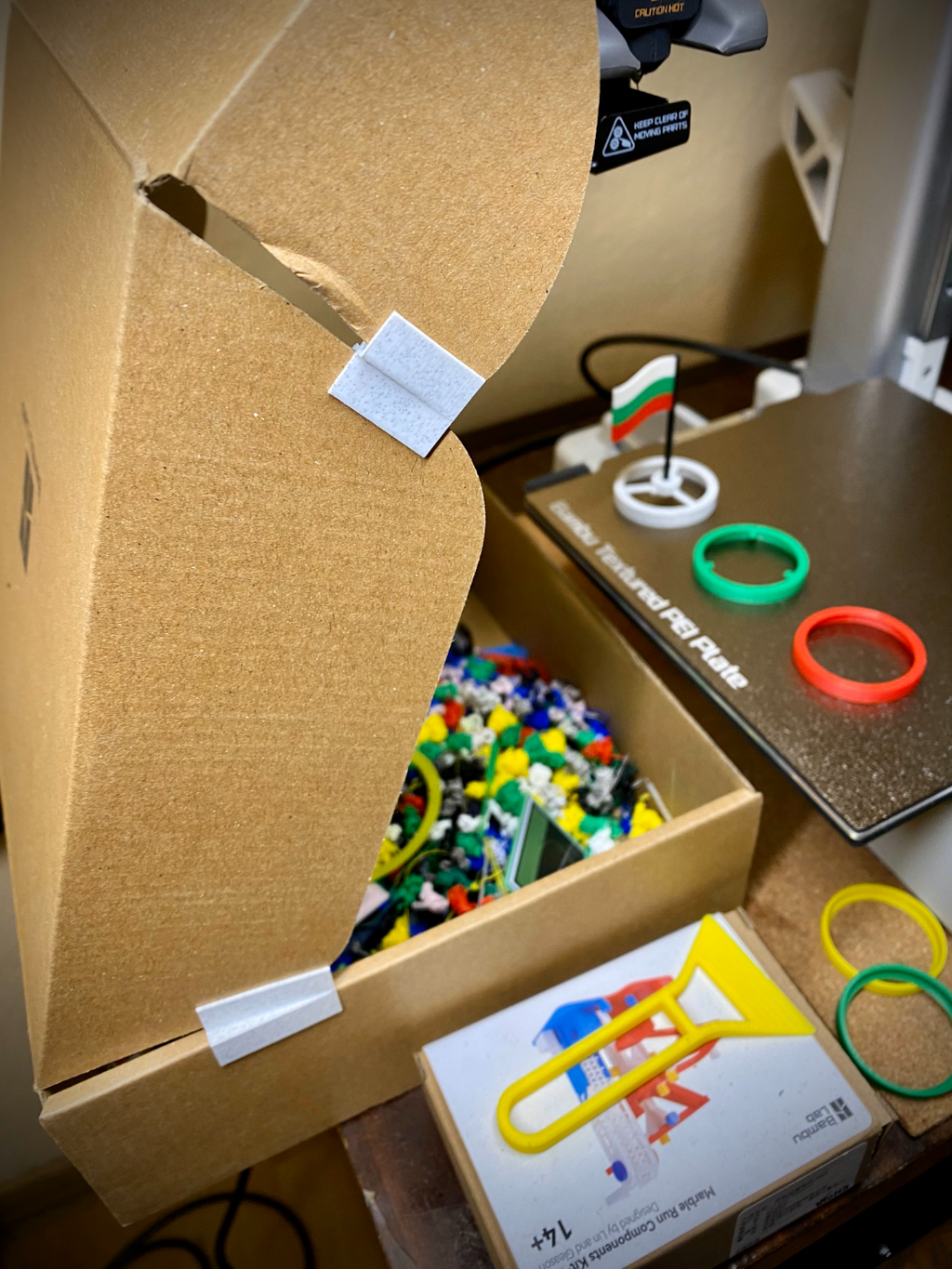 Poopbox clips - your filament box to a poop bucket