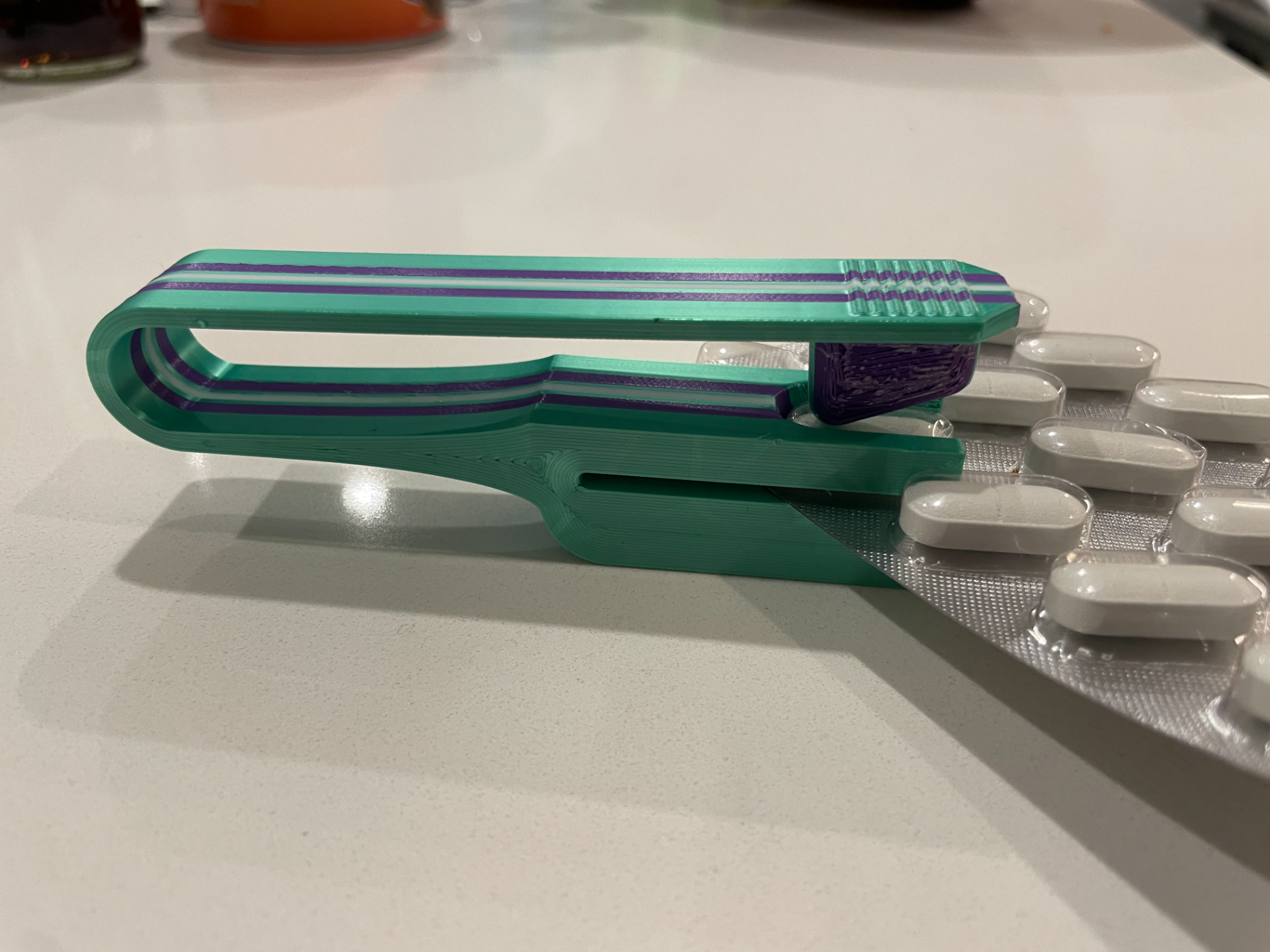 Pill Popper Tool (for Most Pills)