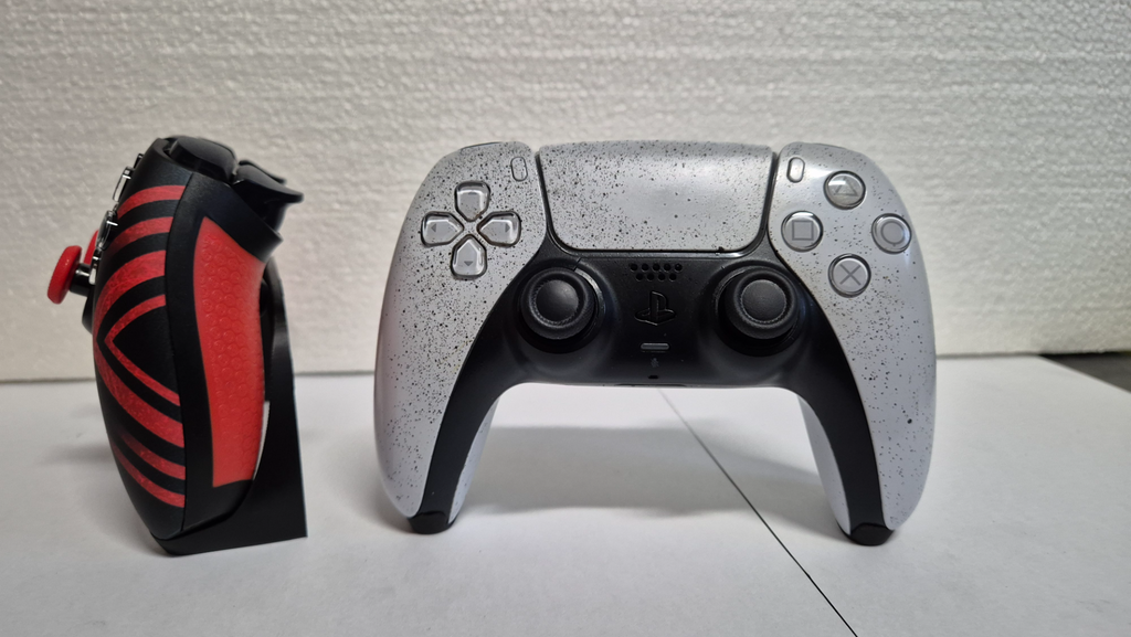 Invisible PS5 Controller Stand / Holder