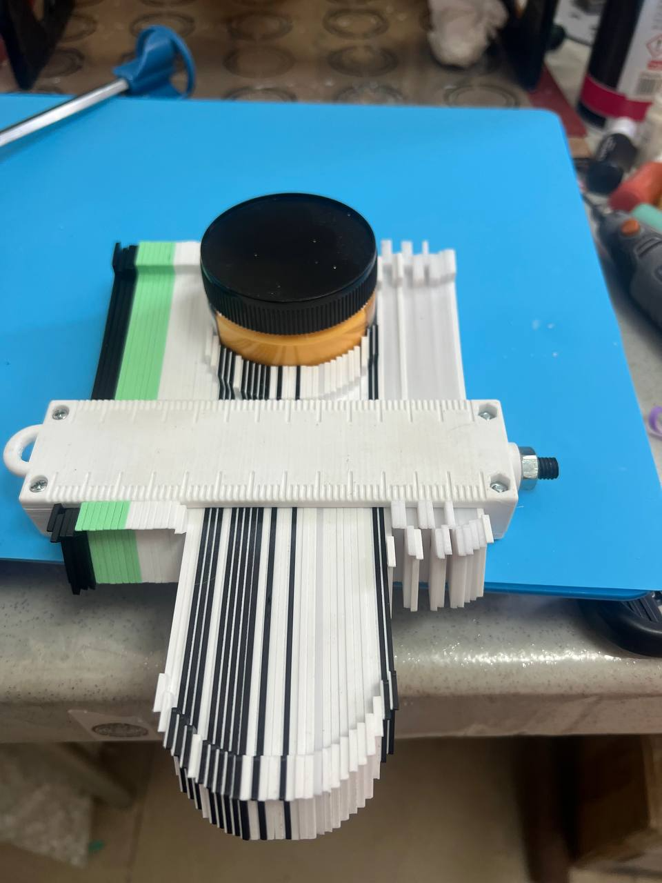Shape duplicator tool gauge