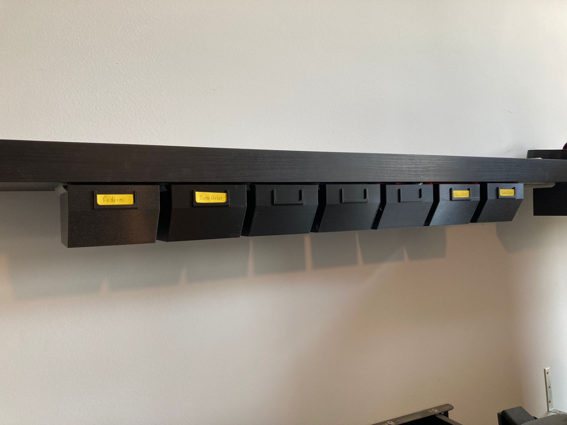 Storage container