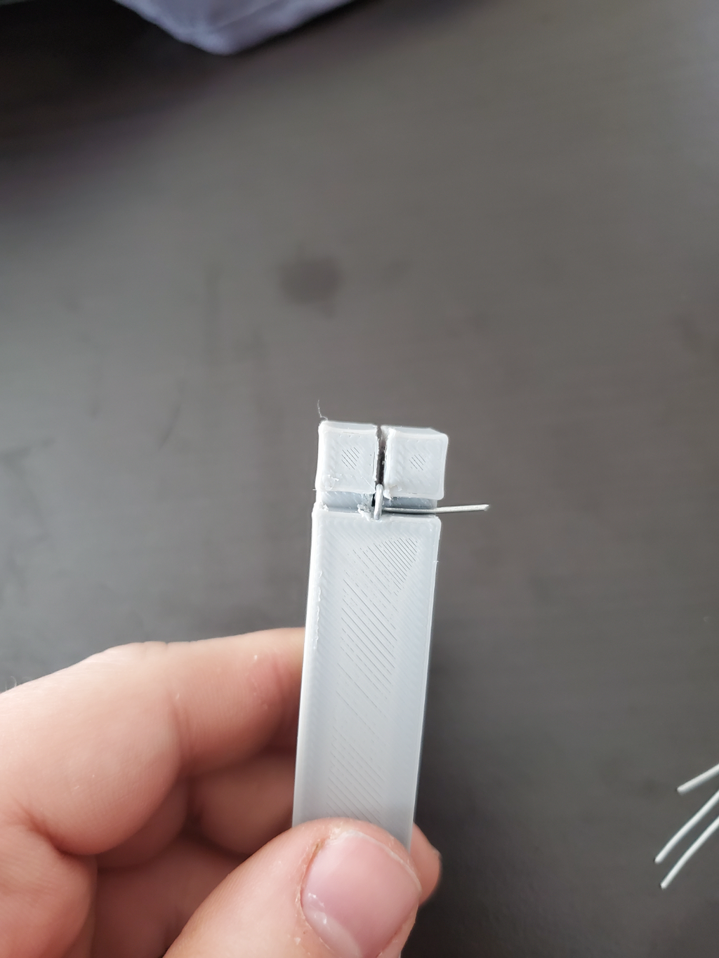 Wire eyelet bender for fishing lures