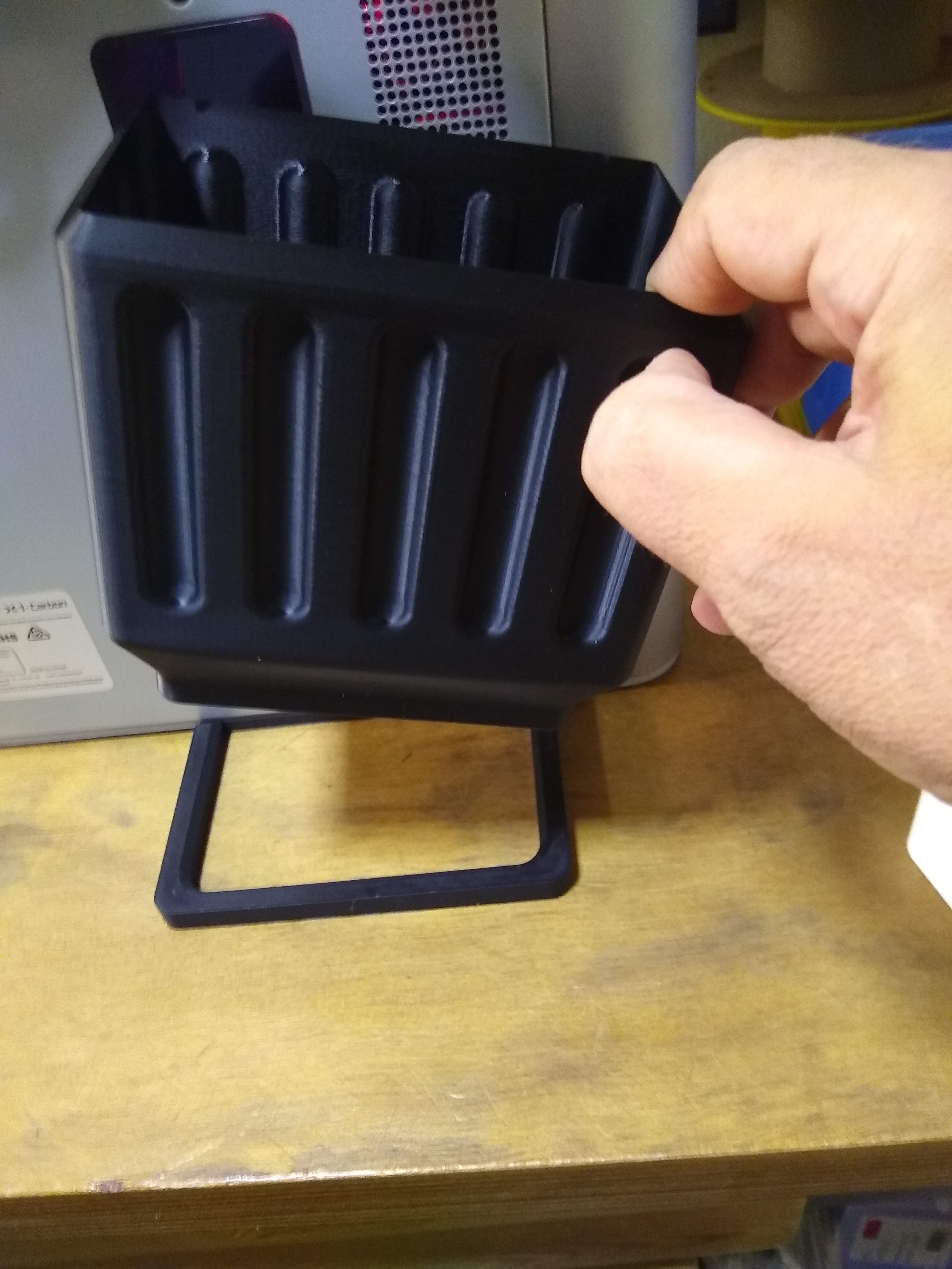 Bambu Lab X1/P1 Purgebucket and holder , easy to use, fast and light print