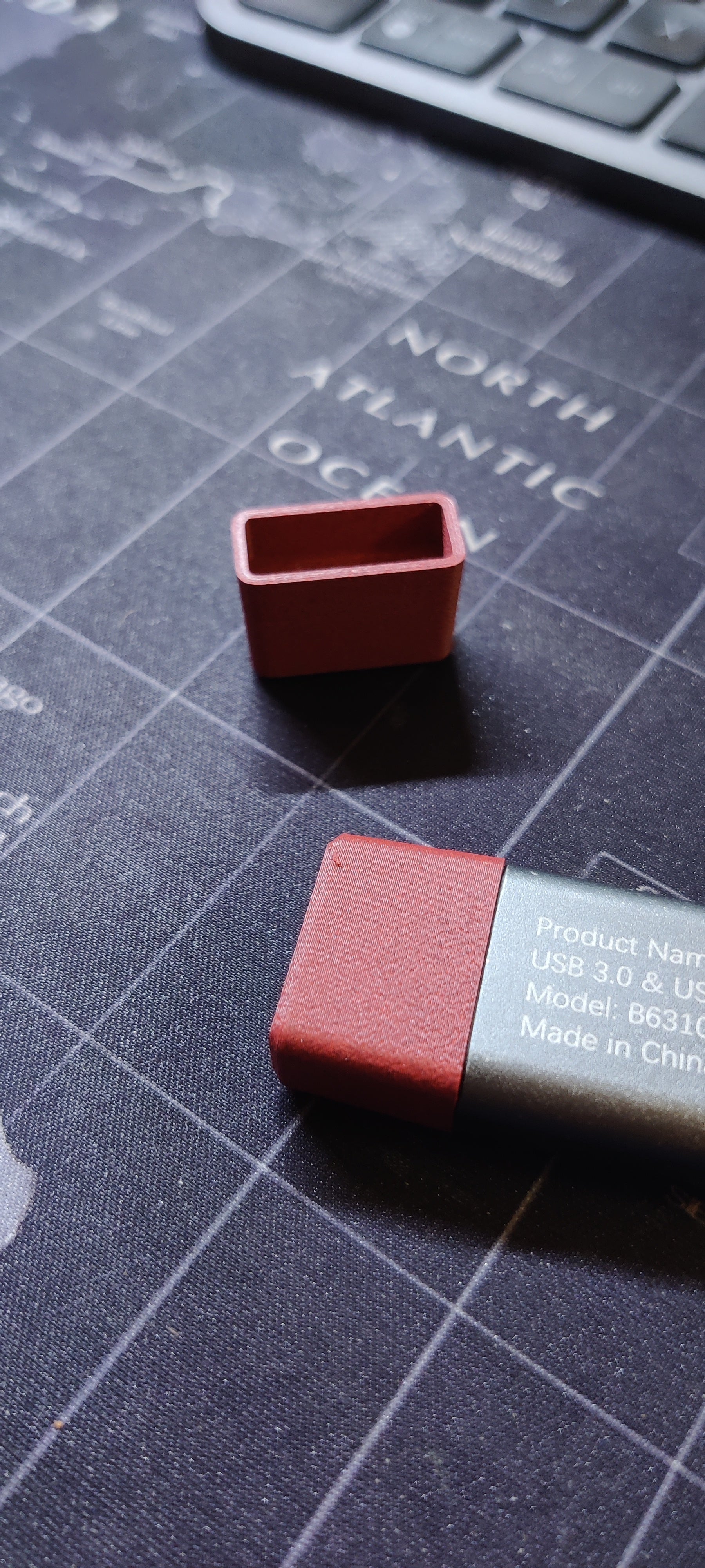 USB-A USB-C Cover