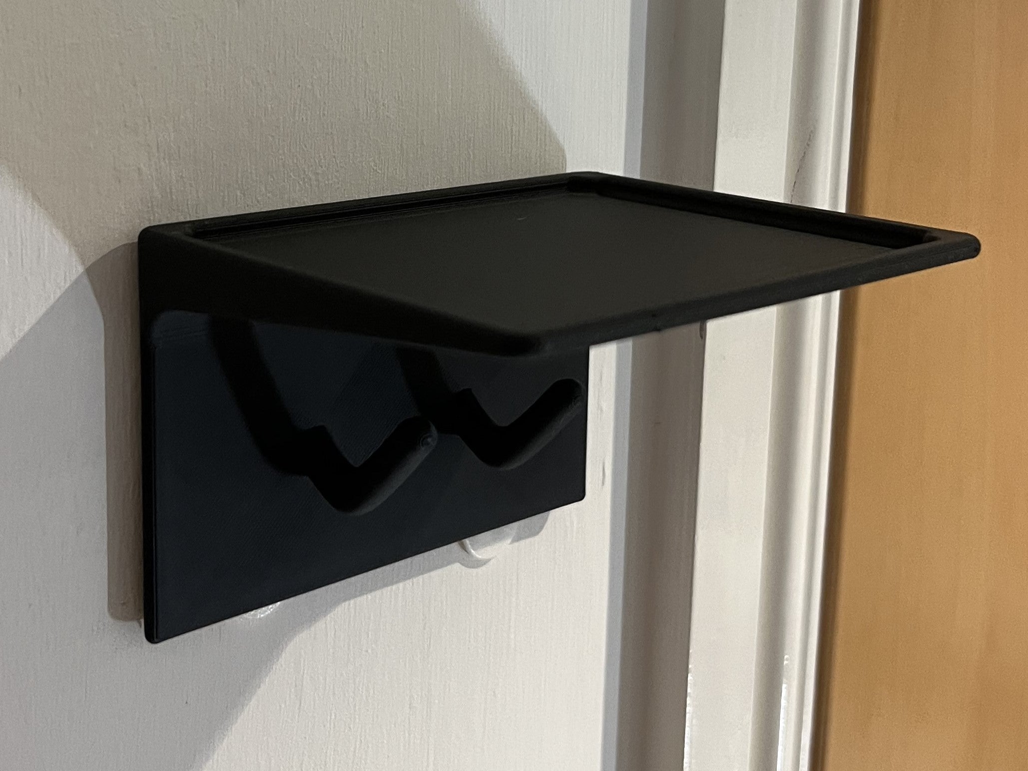 Key and wallet wall mounted holder