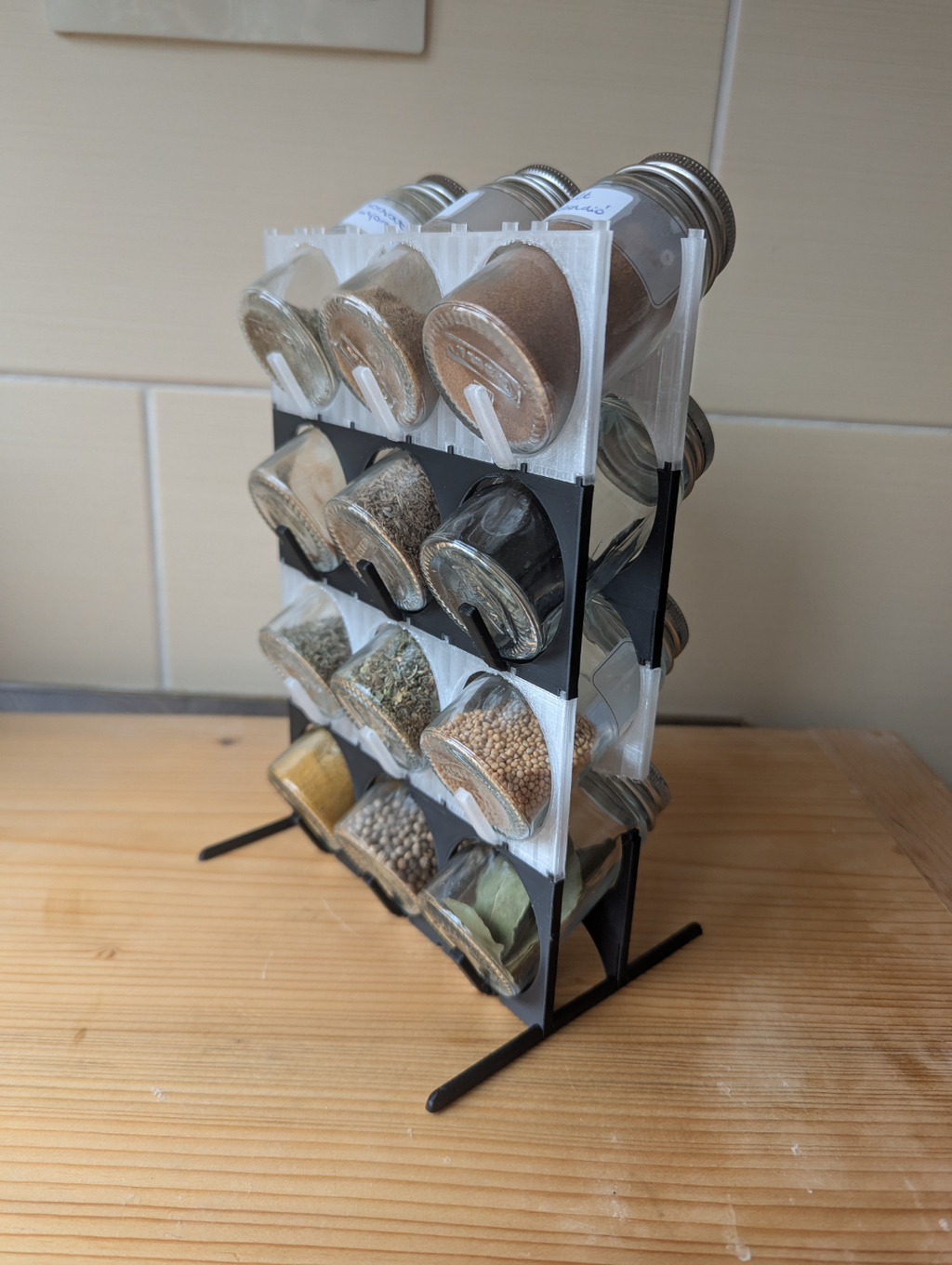 Modular spice rack for IKEA spice jars