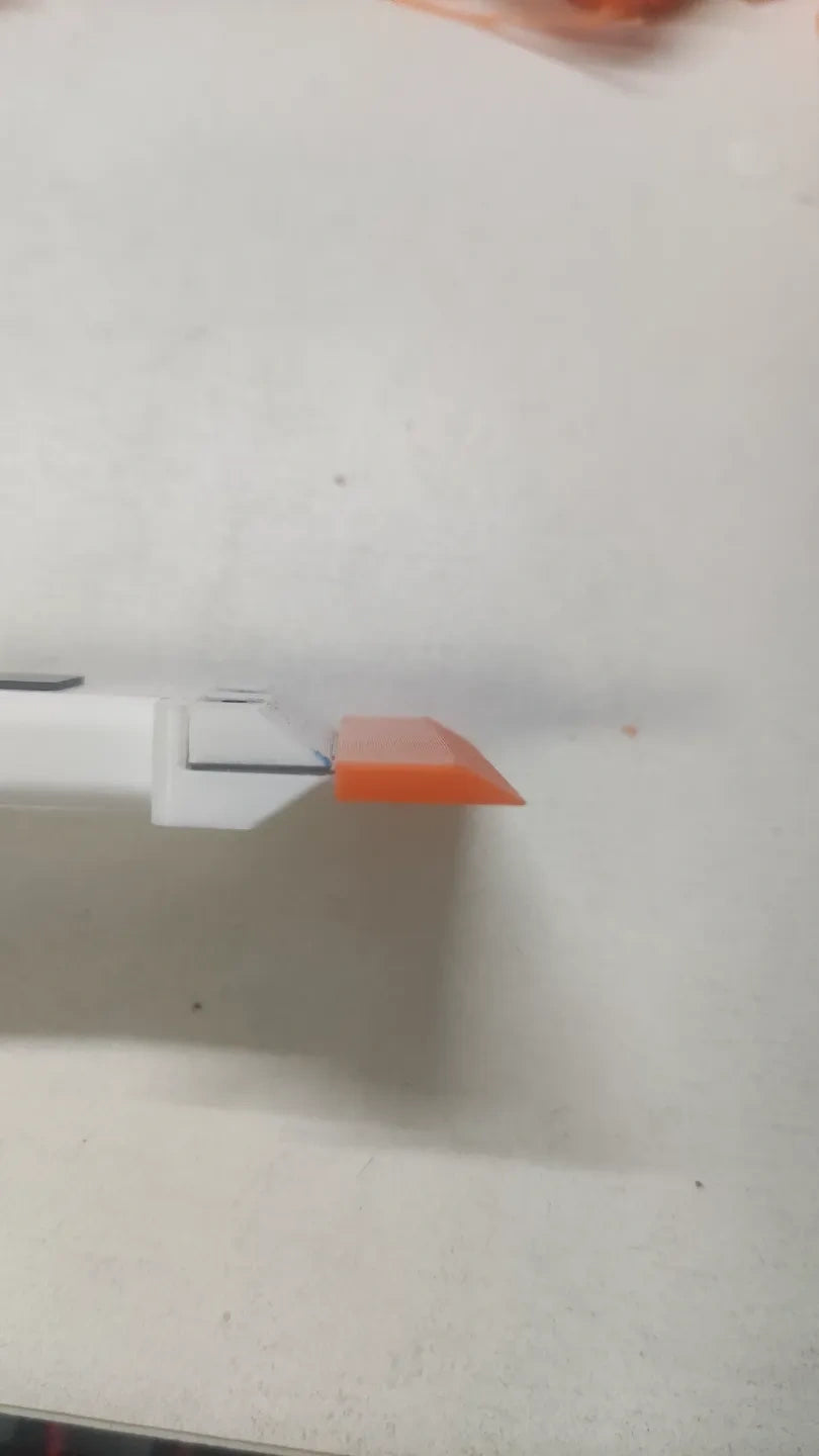 拓竹可更换铲刀刃，不伤板面