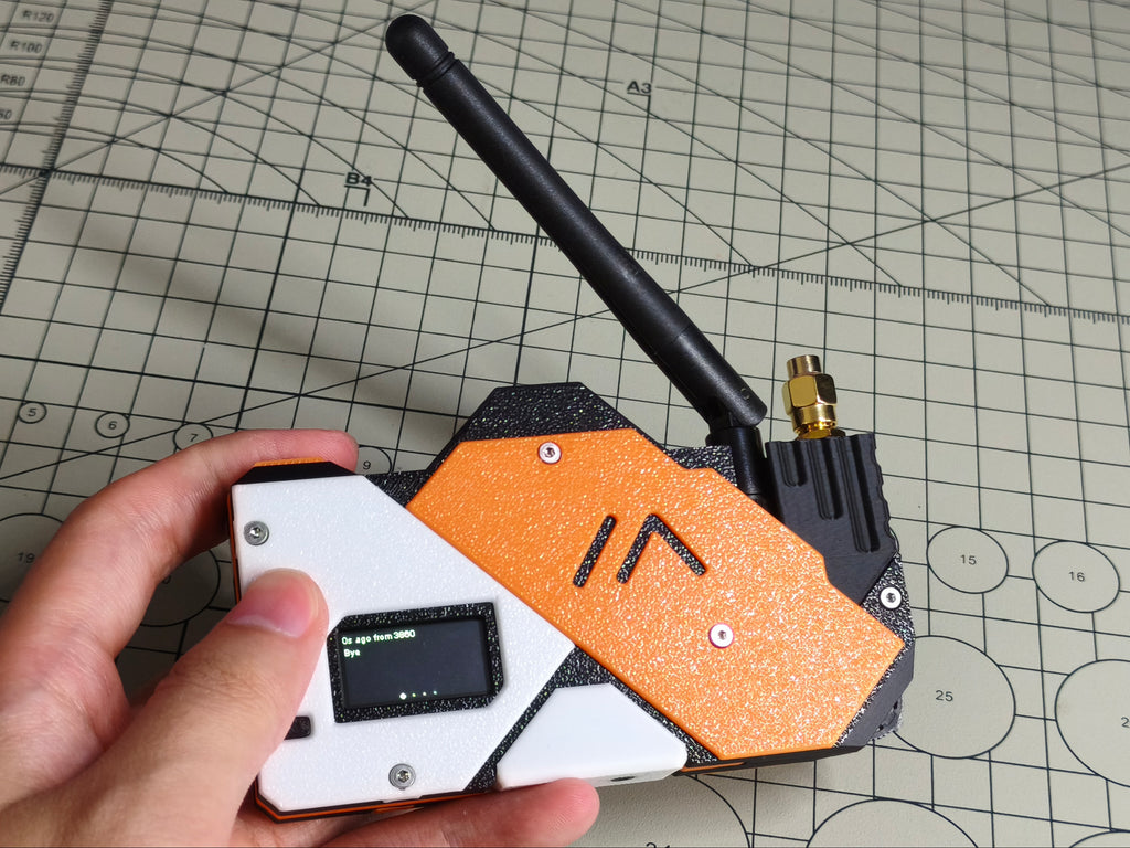 MeshT1 - Meshtastic Heltec Tracker 外壳