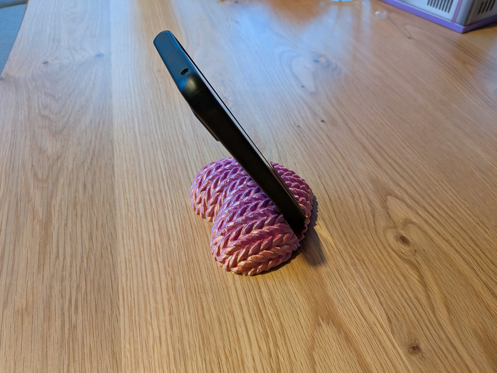 Handy Halter Strickherz Phone stand knitted heart