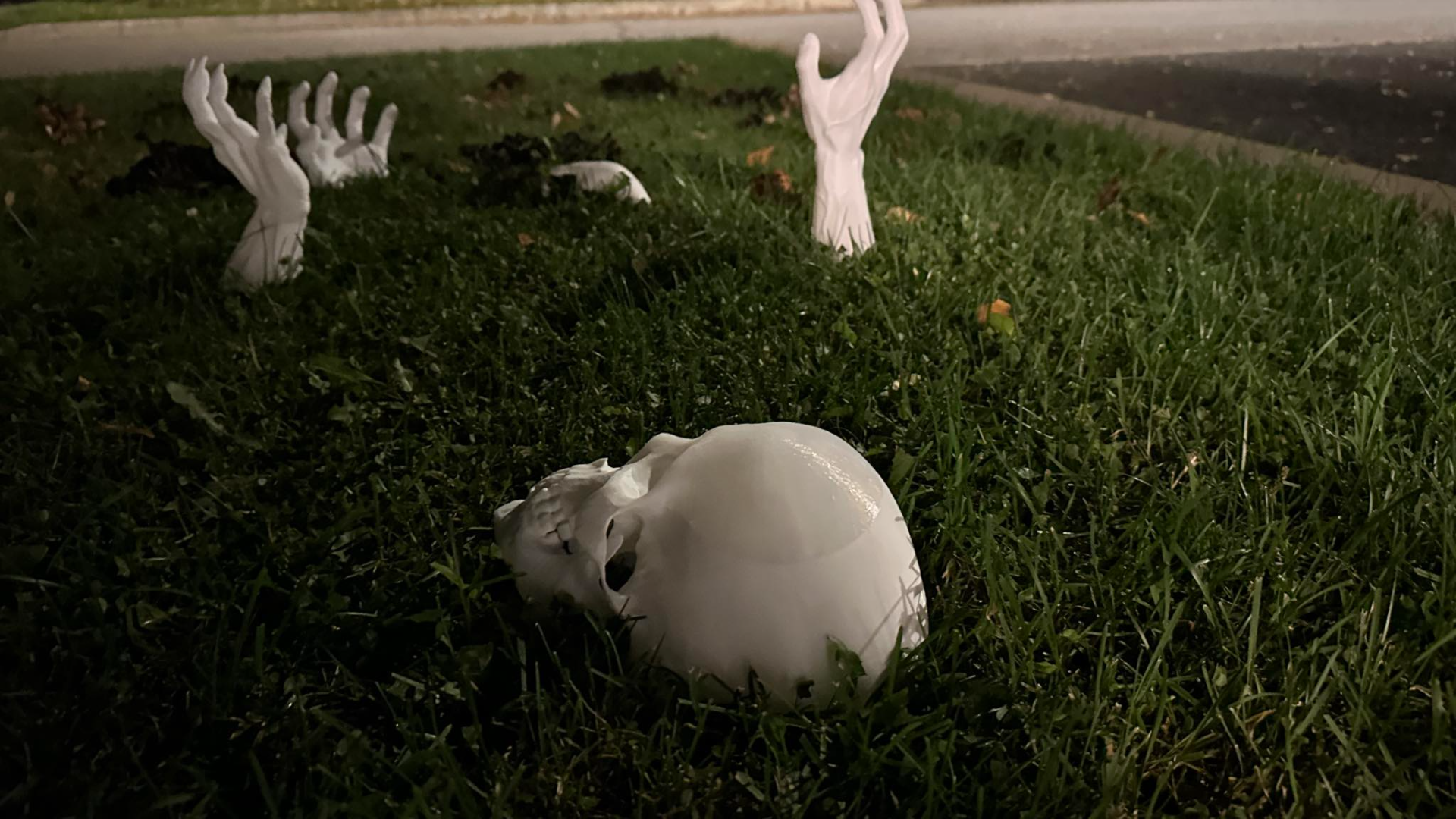Halloween Garden Hands