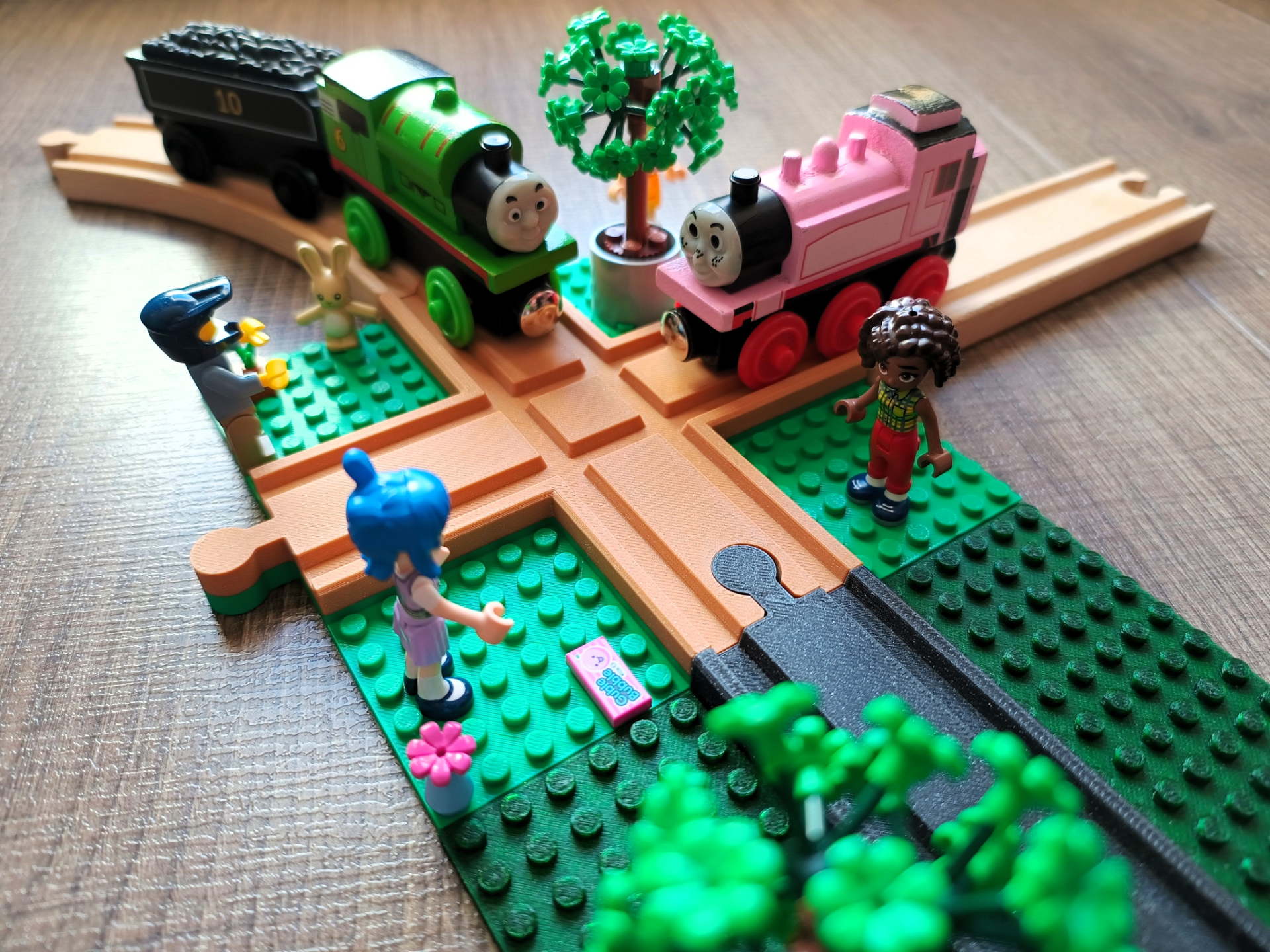 Crossing Rails with LegoBricks plate (wooden rail)