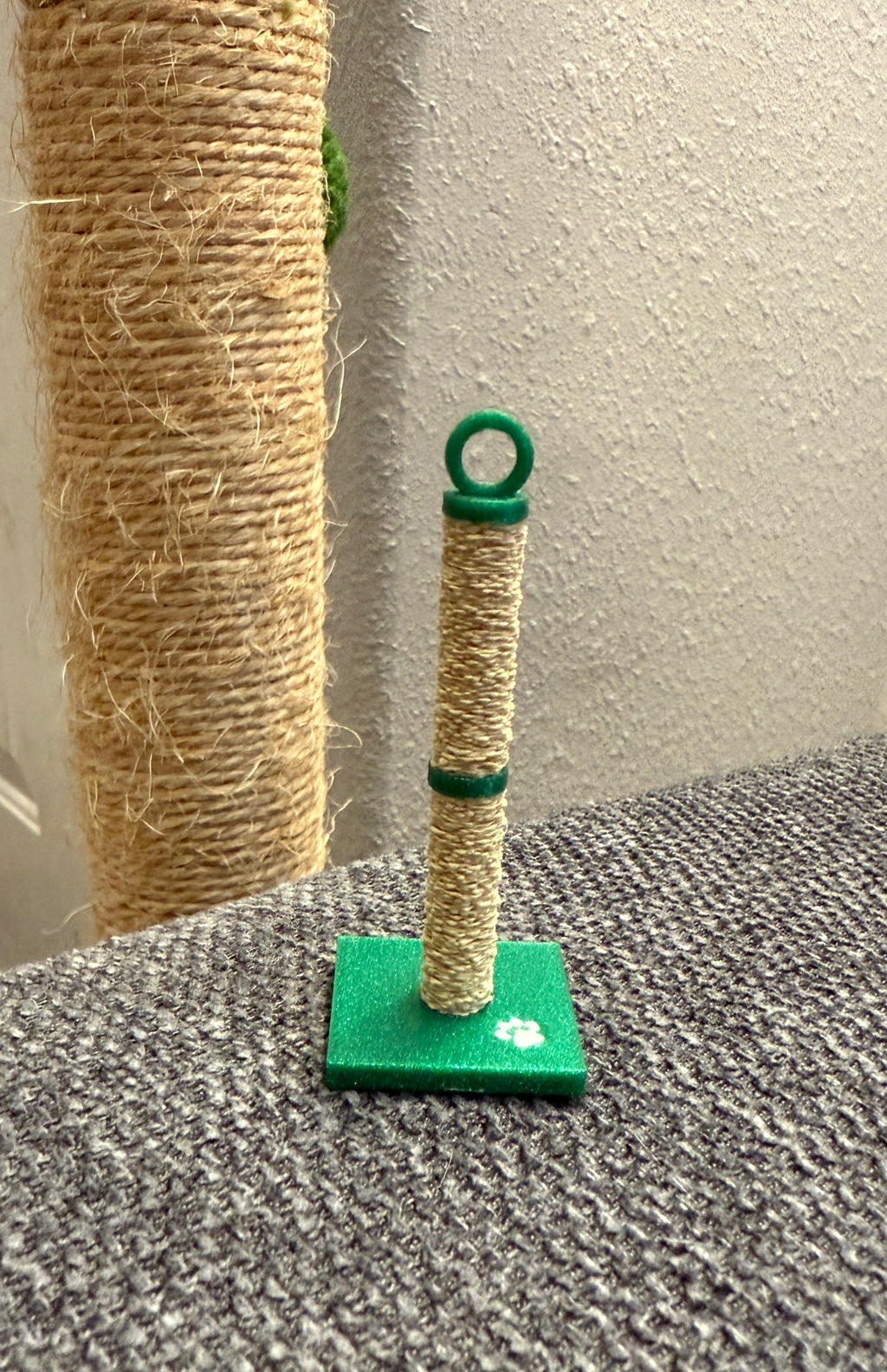 Cat Scratching Post Ornament