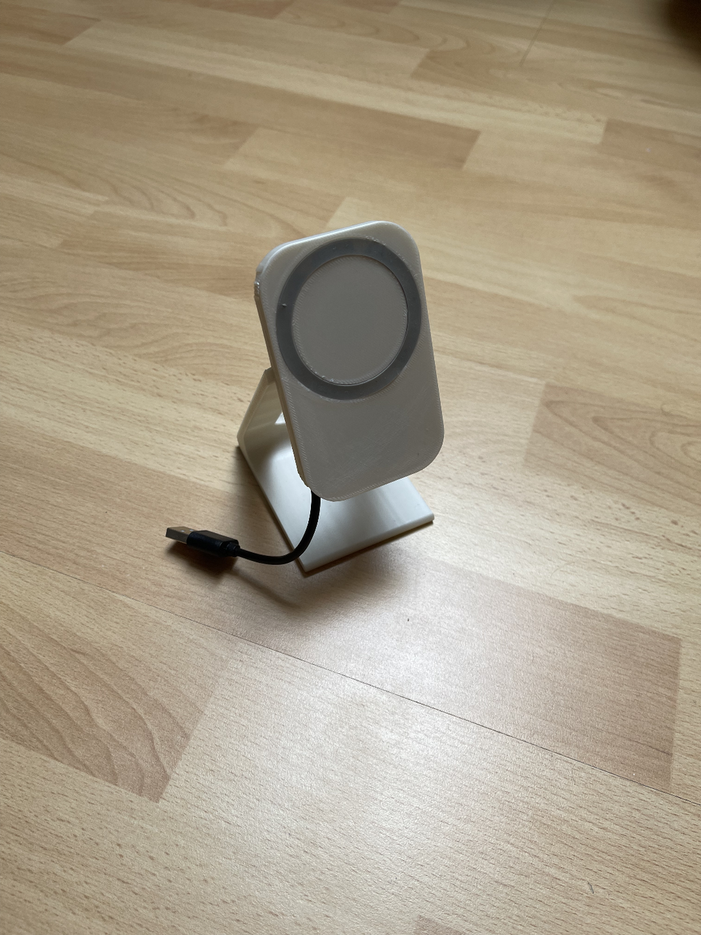 Charging MagSafe Stand