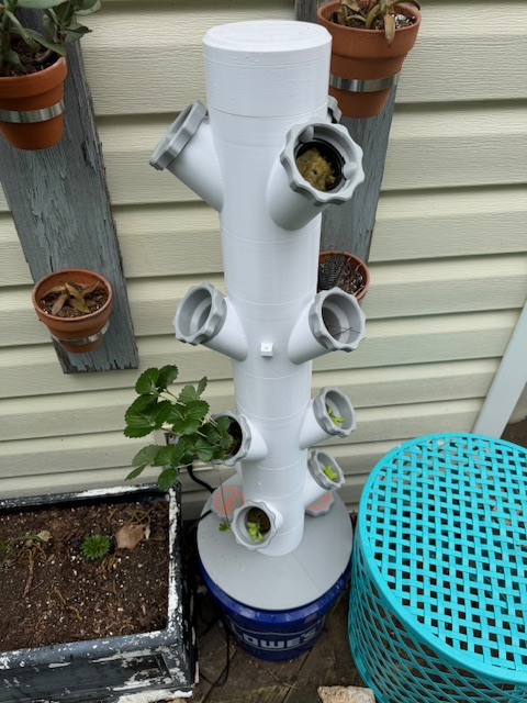 Remix Modular Hydroponics Tower with Light Cap