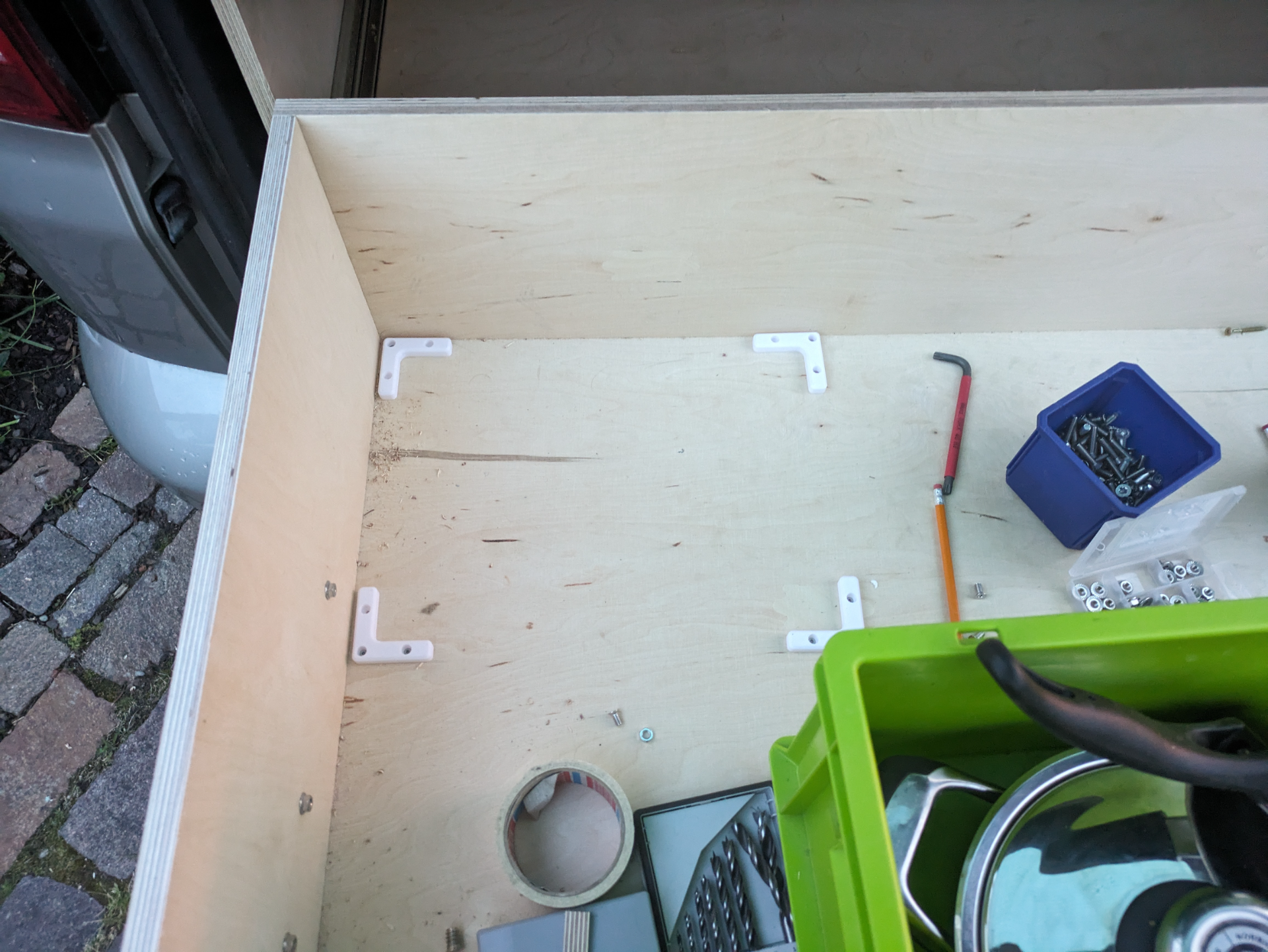 Crate Corner Holders / Fastening for Euro Boxes