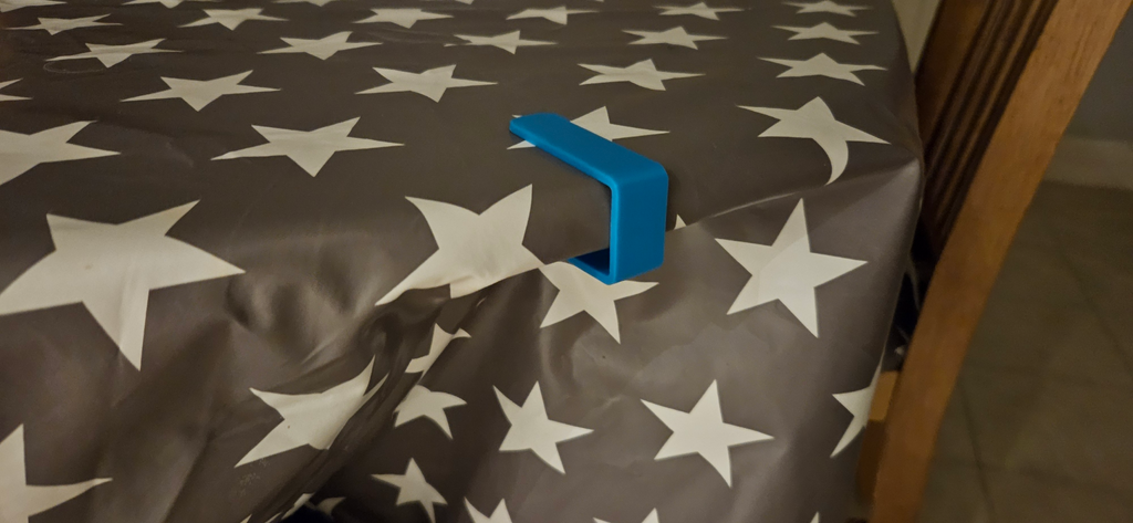 Tablecloth Clip