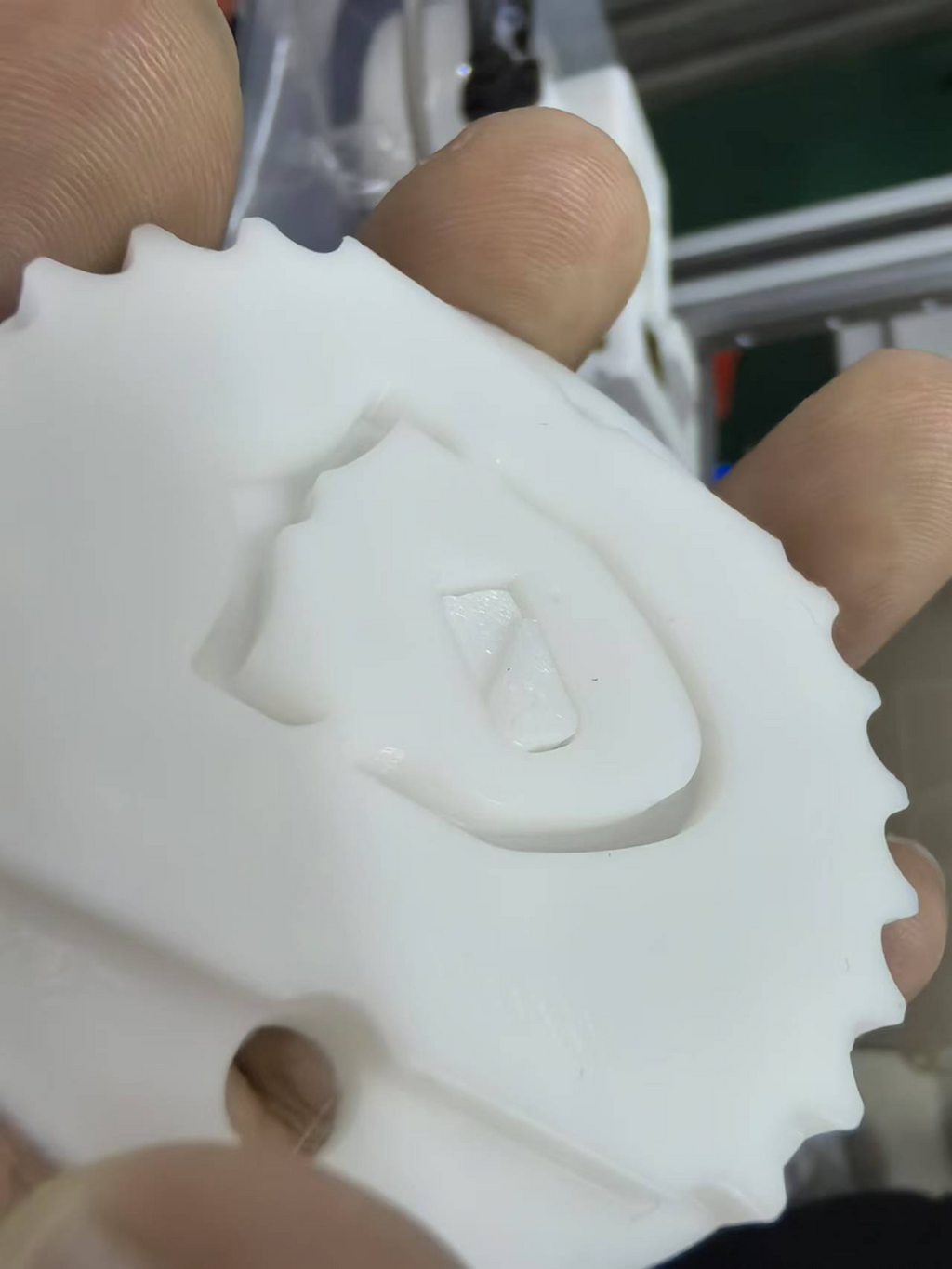 金铲铲之战炼金男爵之徽