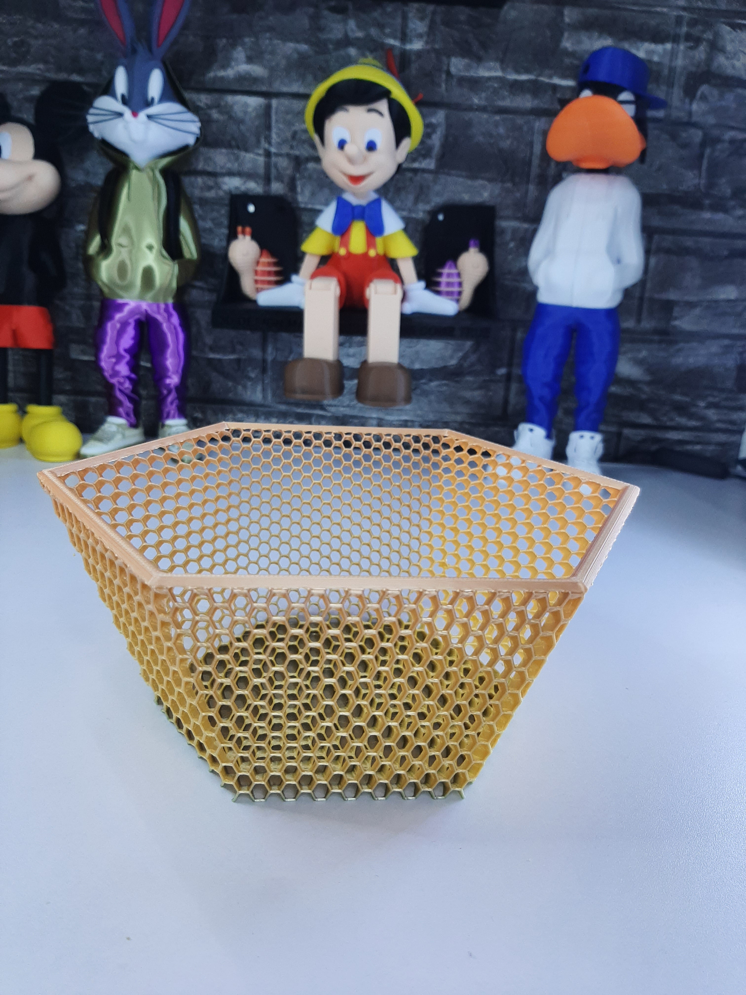HONEYCOMB HEXAGON BOWL