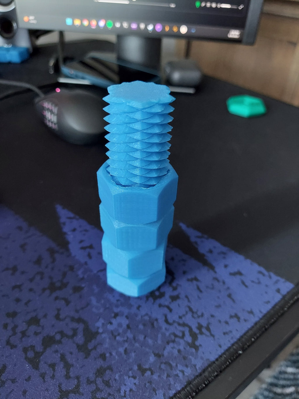 Two way screw with dual threaded nut, various sizes