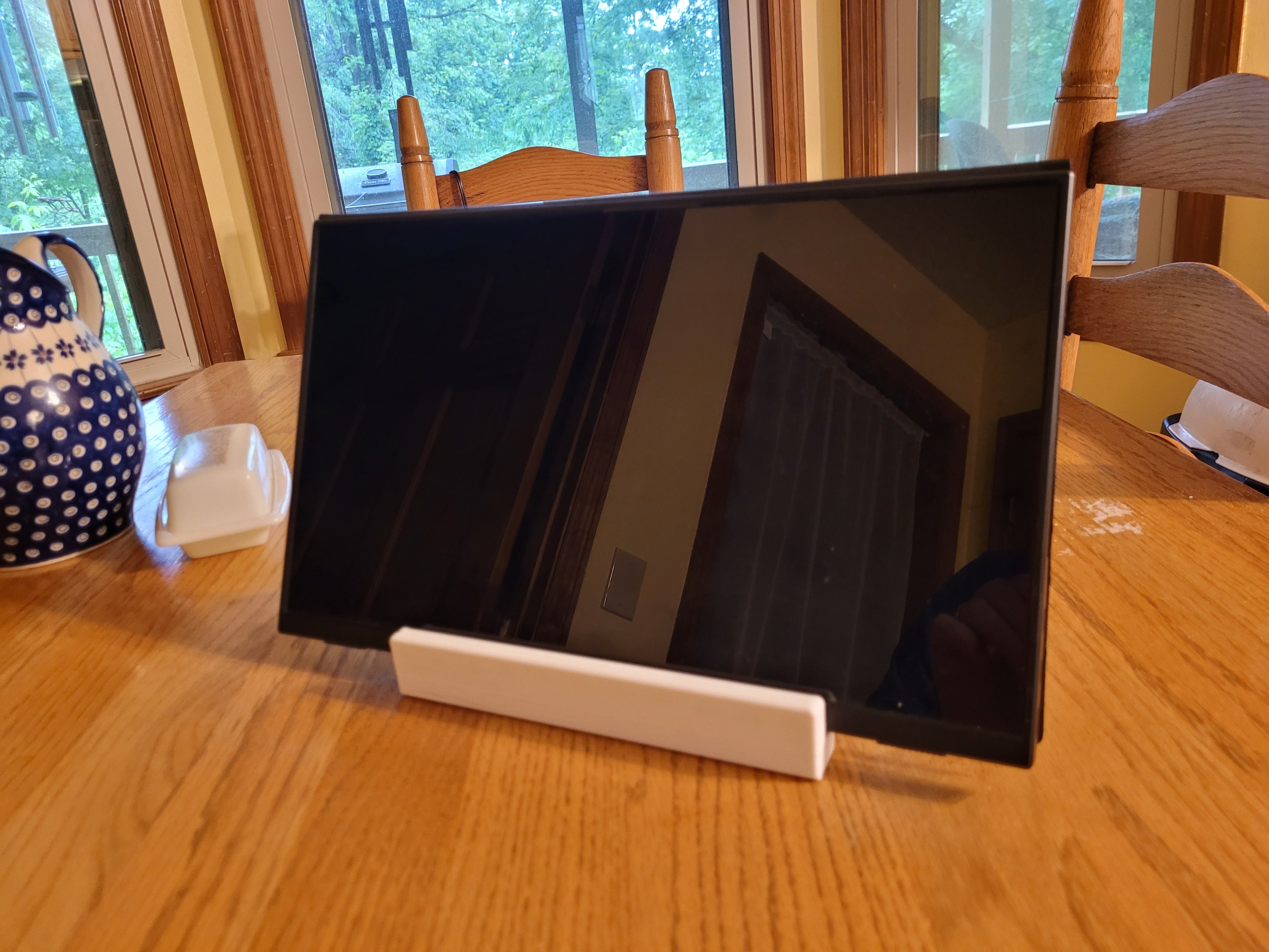 Folding Monitor/Tablet Stand