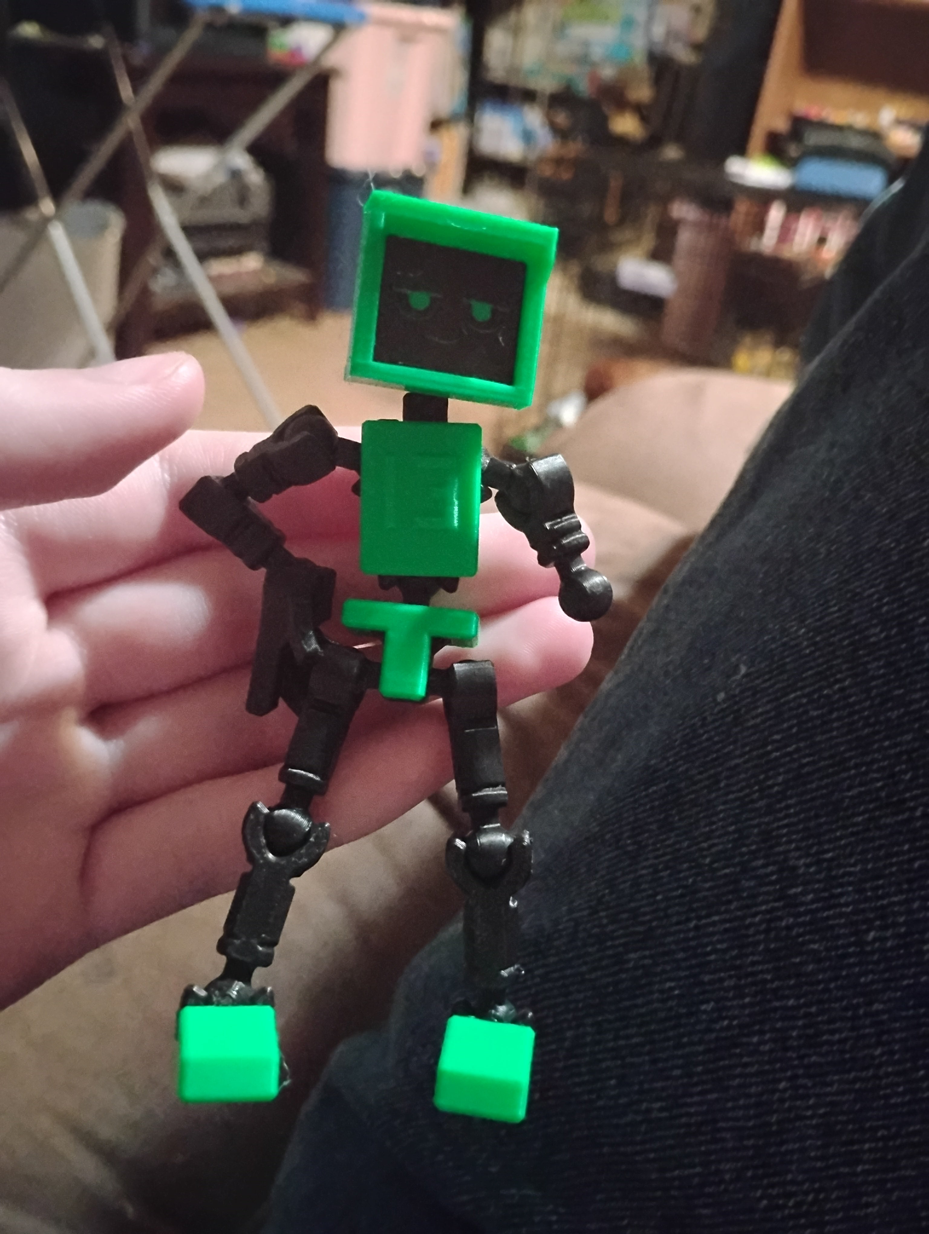 Dummy 13/MINI 13 Vee (Dandy's World figure)