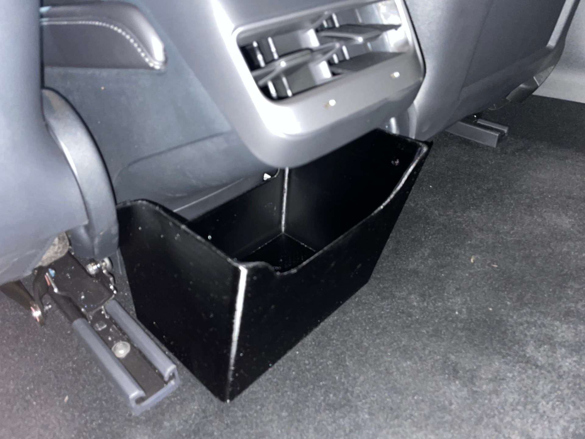 Tesla Model 3 Trash bin