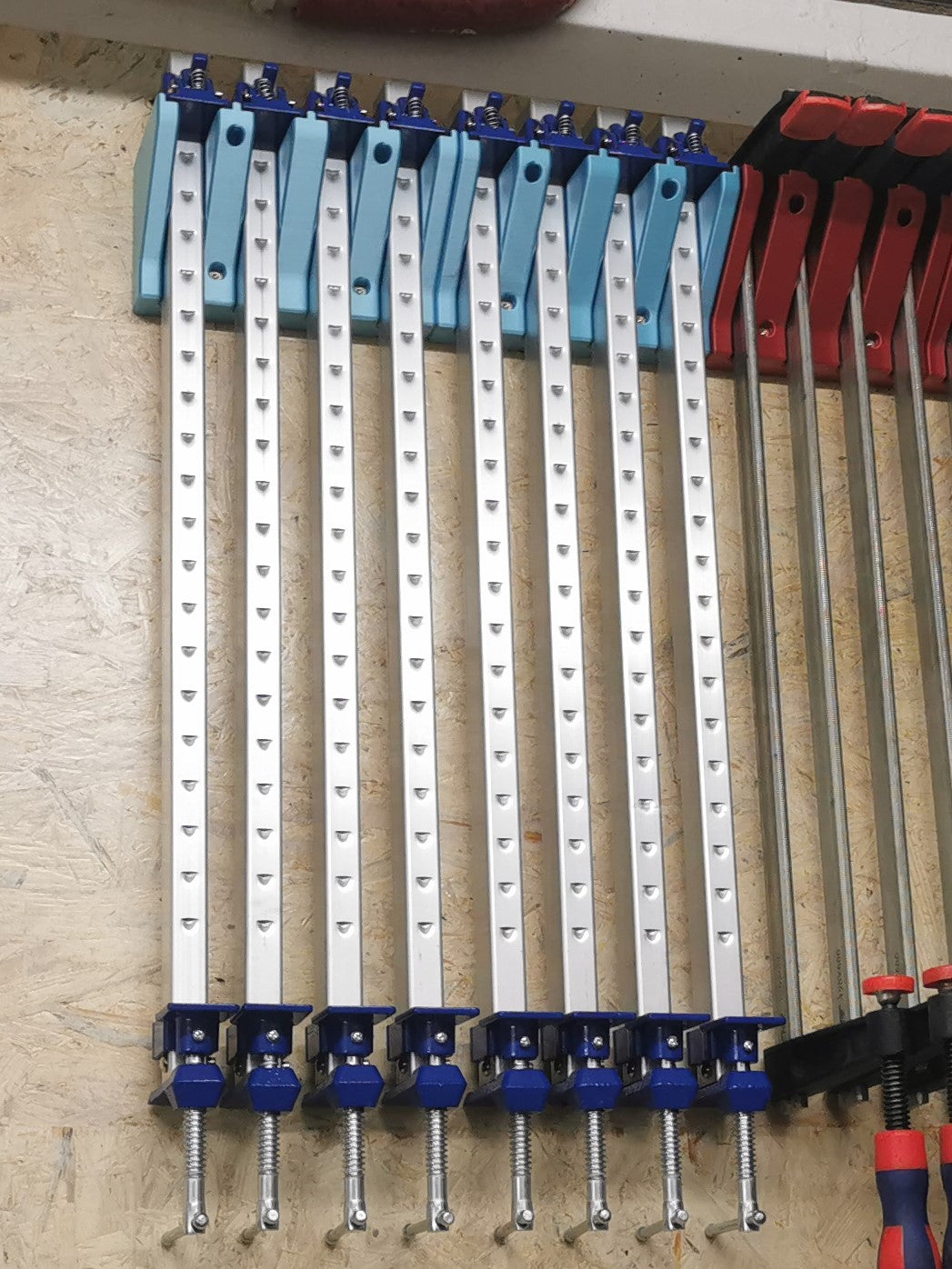Bar Clamp Holder for Parallel Clamps or Pipe Clamp