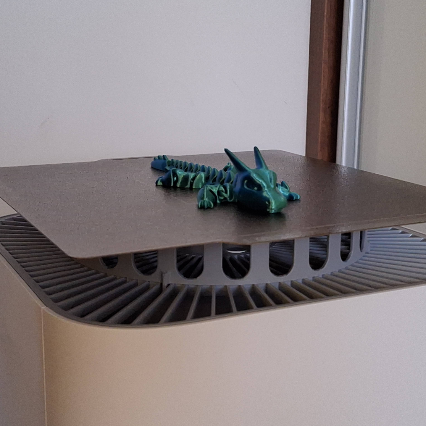 Universal fast build plate cooler for air purifier