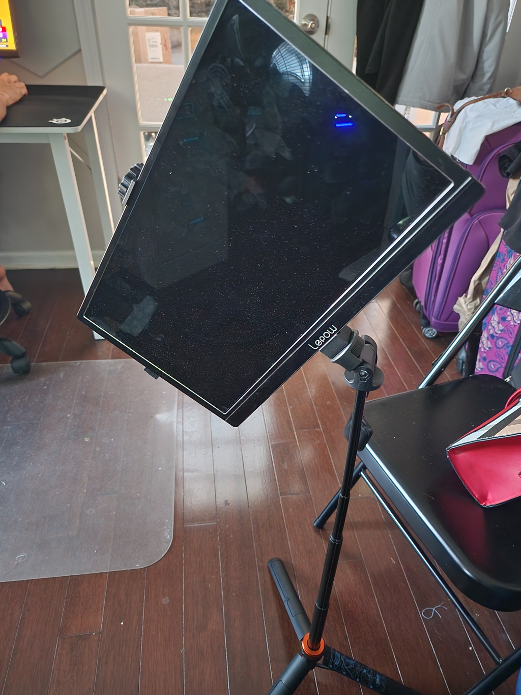 Tablet and Monitor Tripod Mount