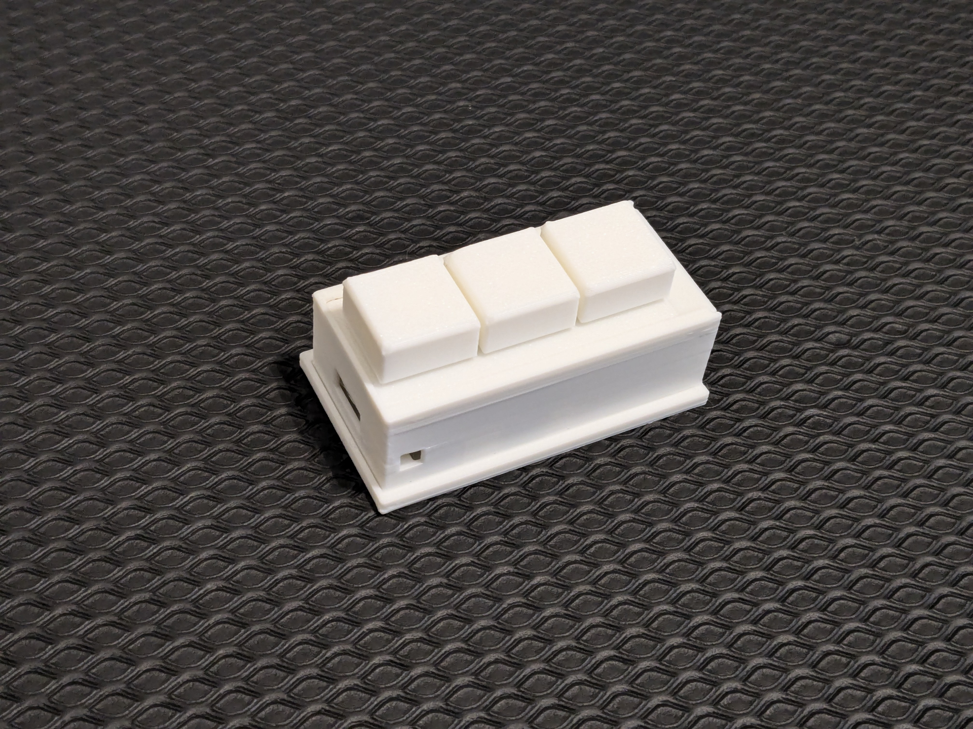 ESP8266 D1 Mini 3-Button Case (plus USB)