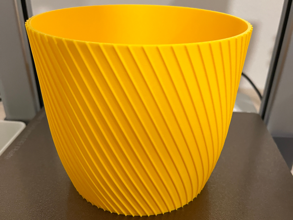 Flower pot