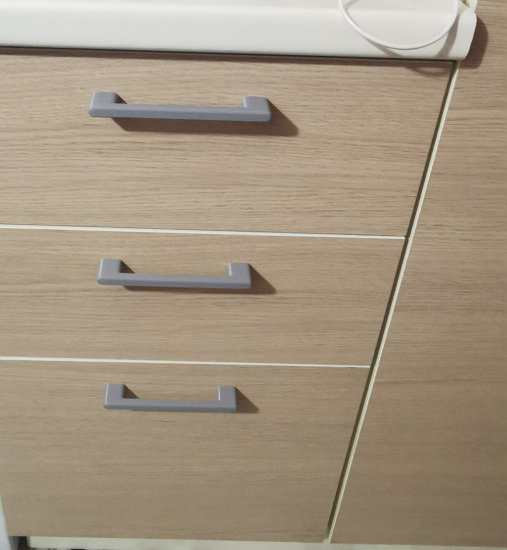 Handle Kitchen Minimal Design