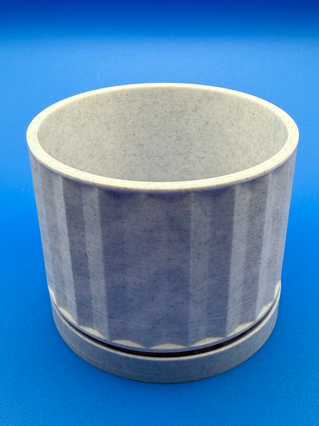 Classical Planter with Drainage & Saucer