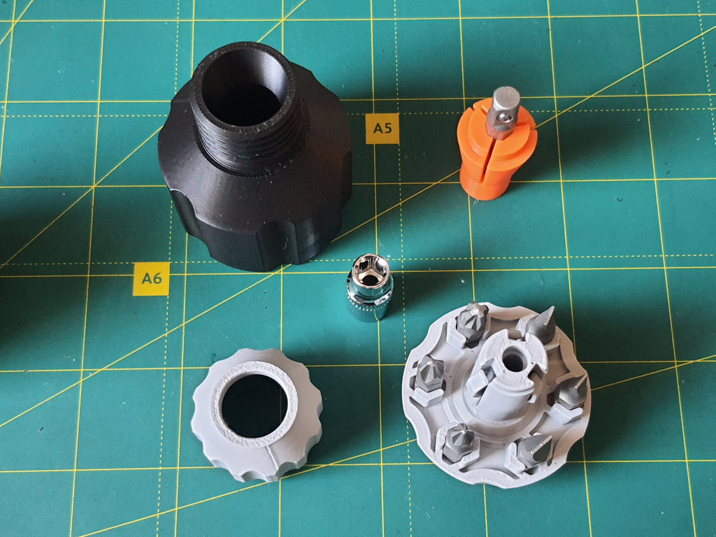 Short screwdriver
