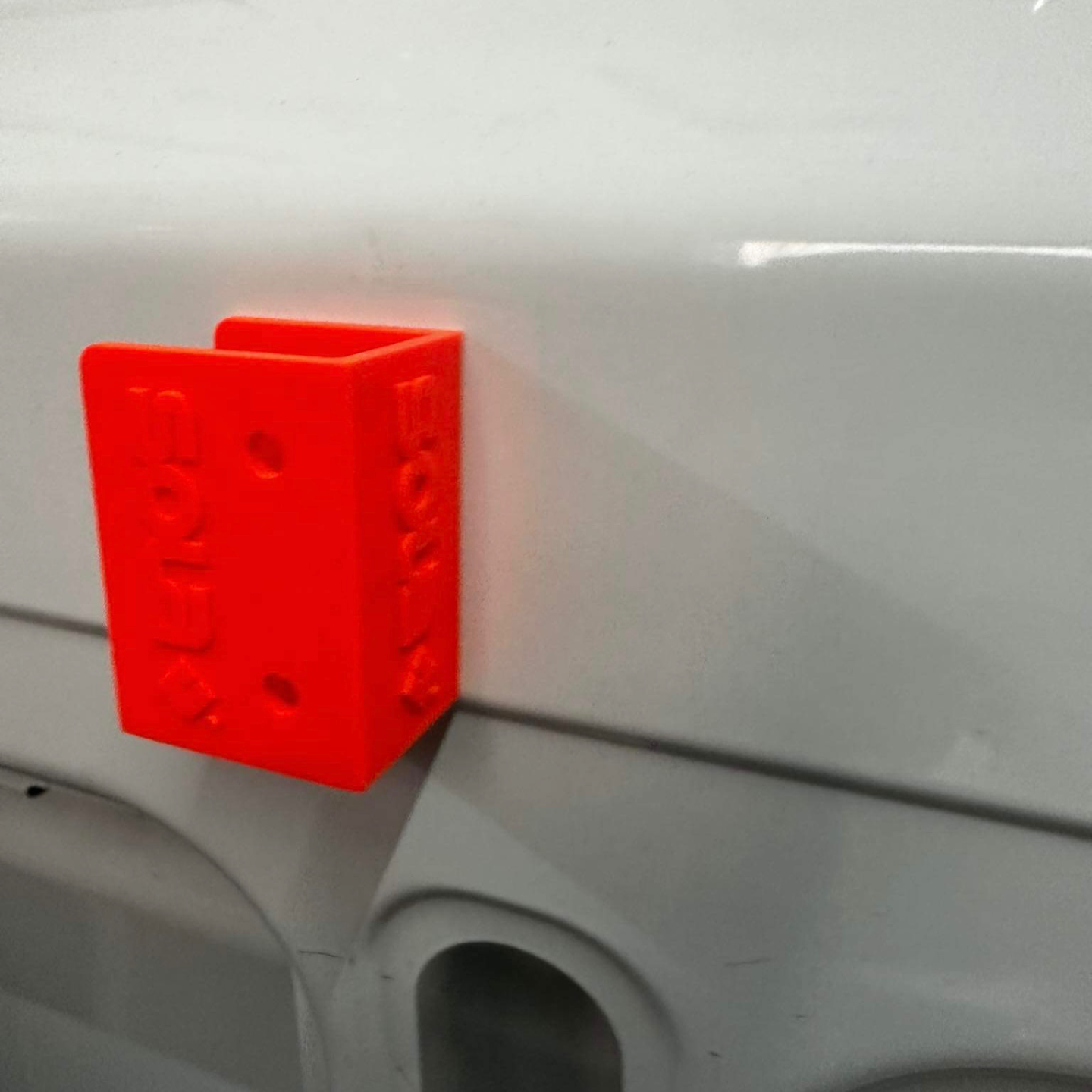 Spirit level wall mount