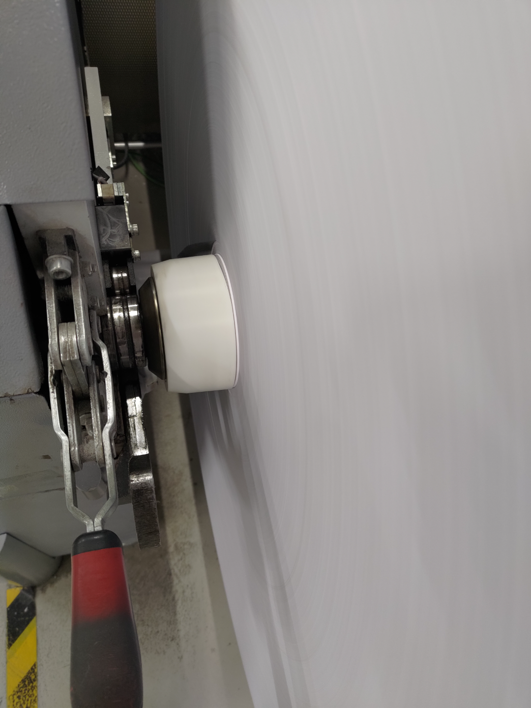 Bushing for use on paper rolls