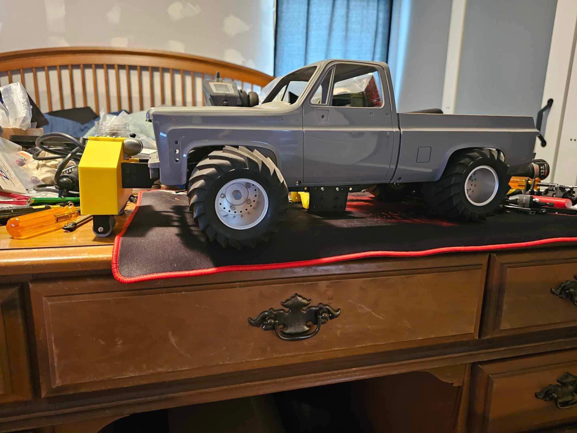 Scx Trx Cen Weight Box for RC Puller