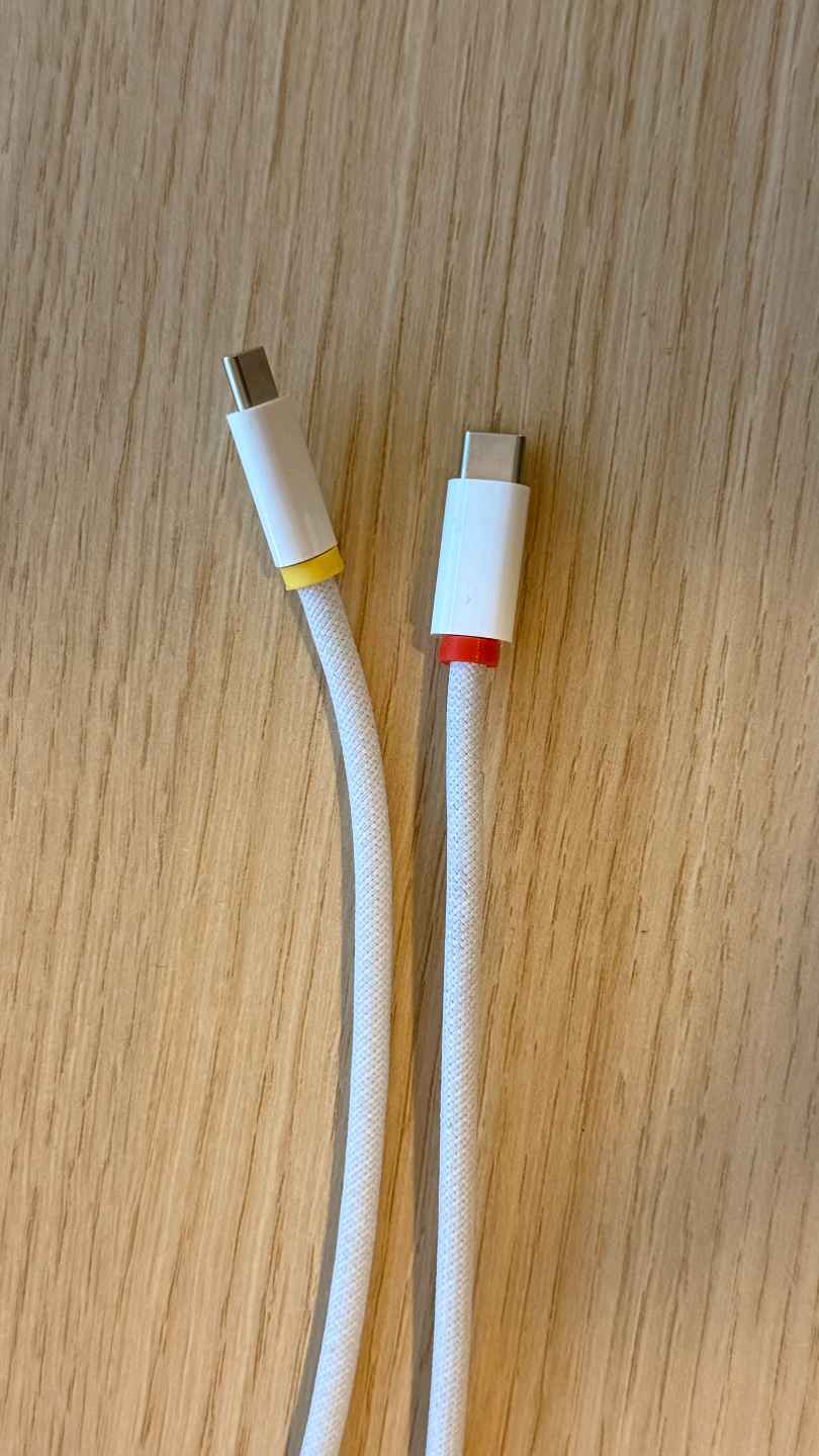 Clip for Apple 240W USB-C Charge Cable (2 m)