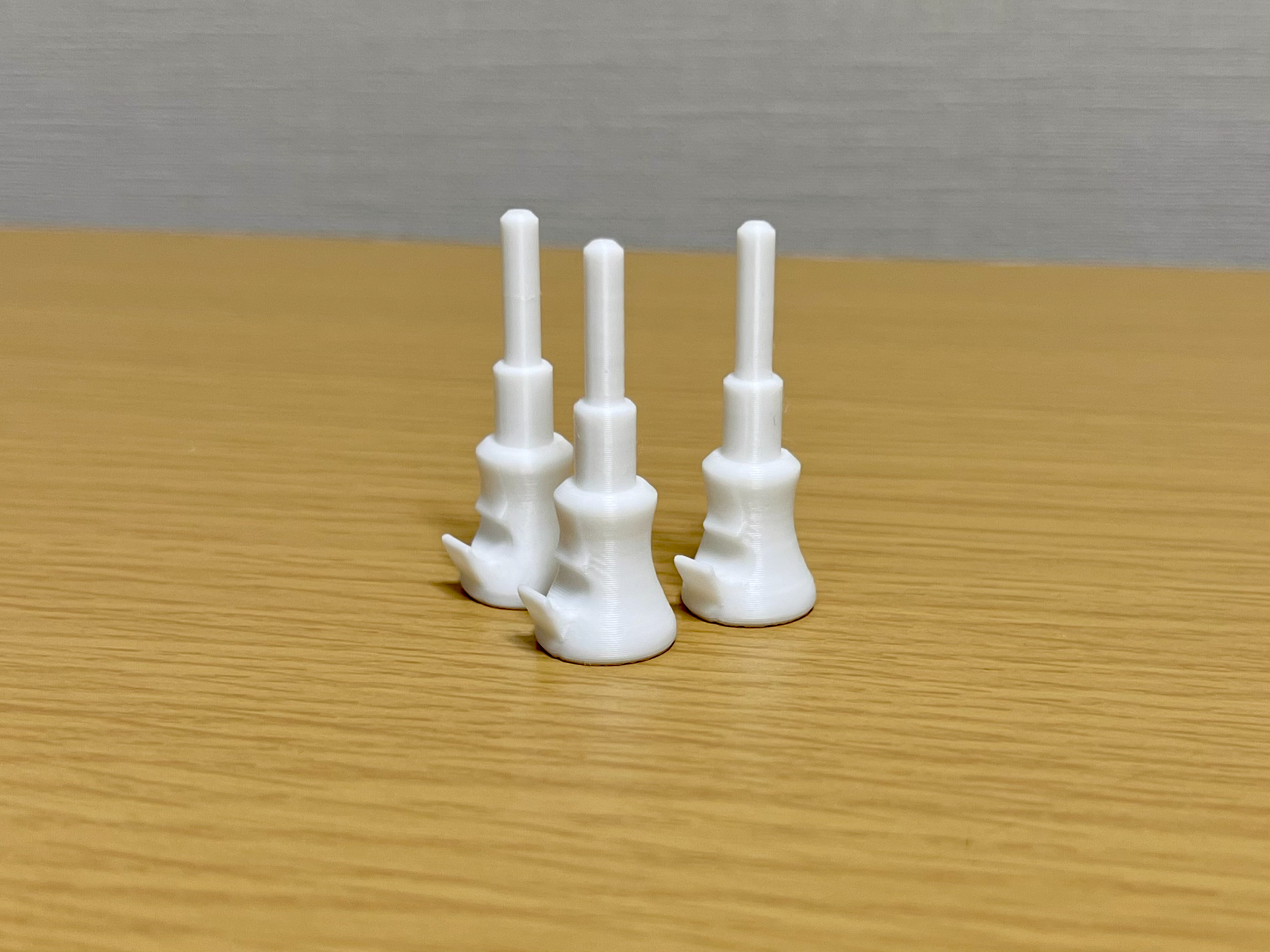 Clippable PTFE Fitting Plug