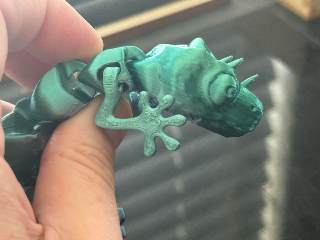 Articulated Lizard with added head-to-torso link