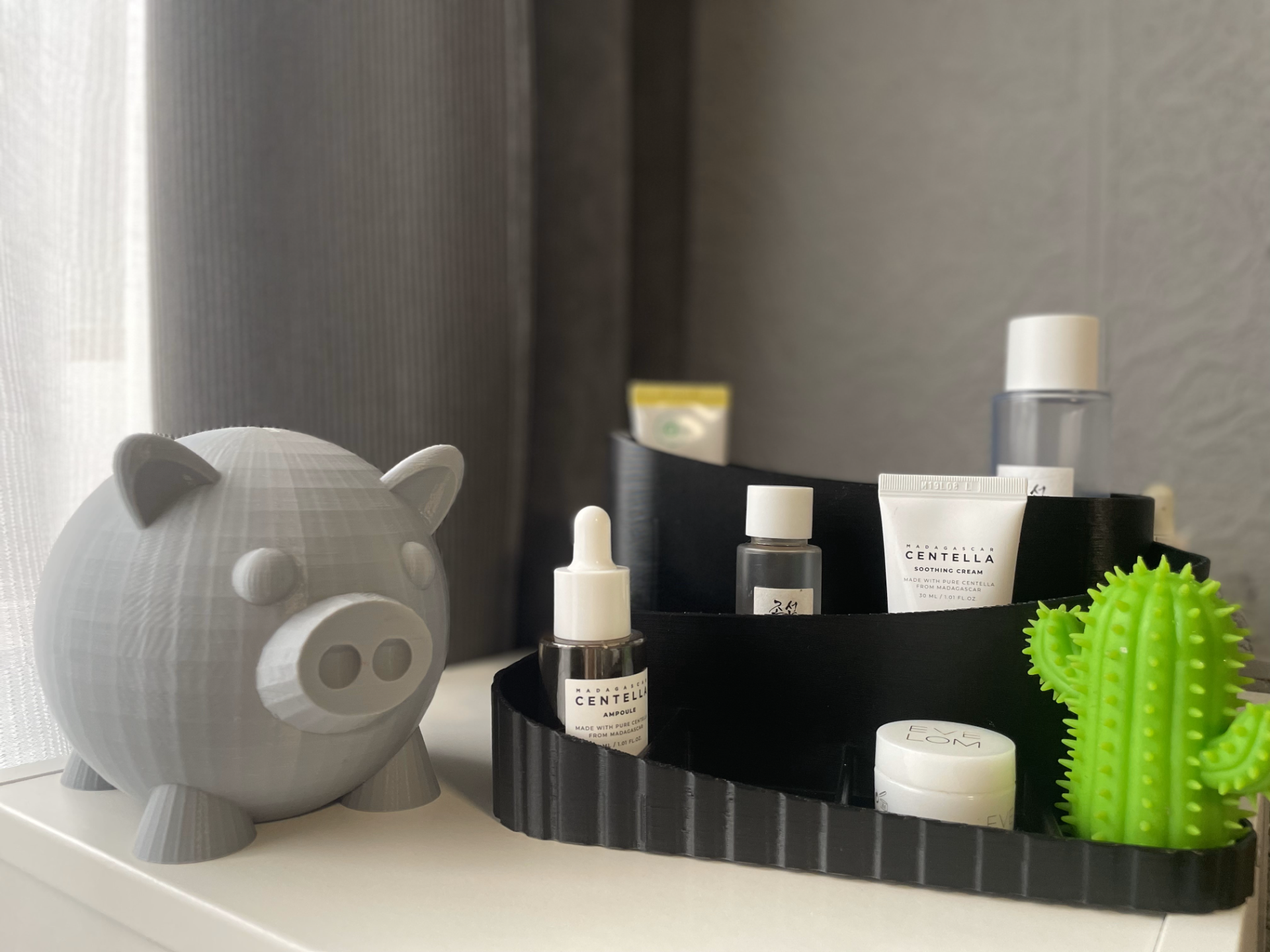 Cosmetics Organizer