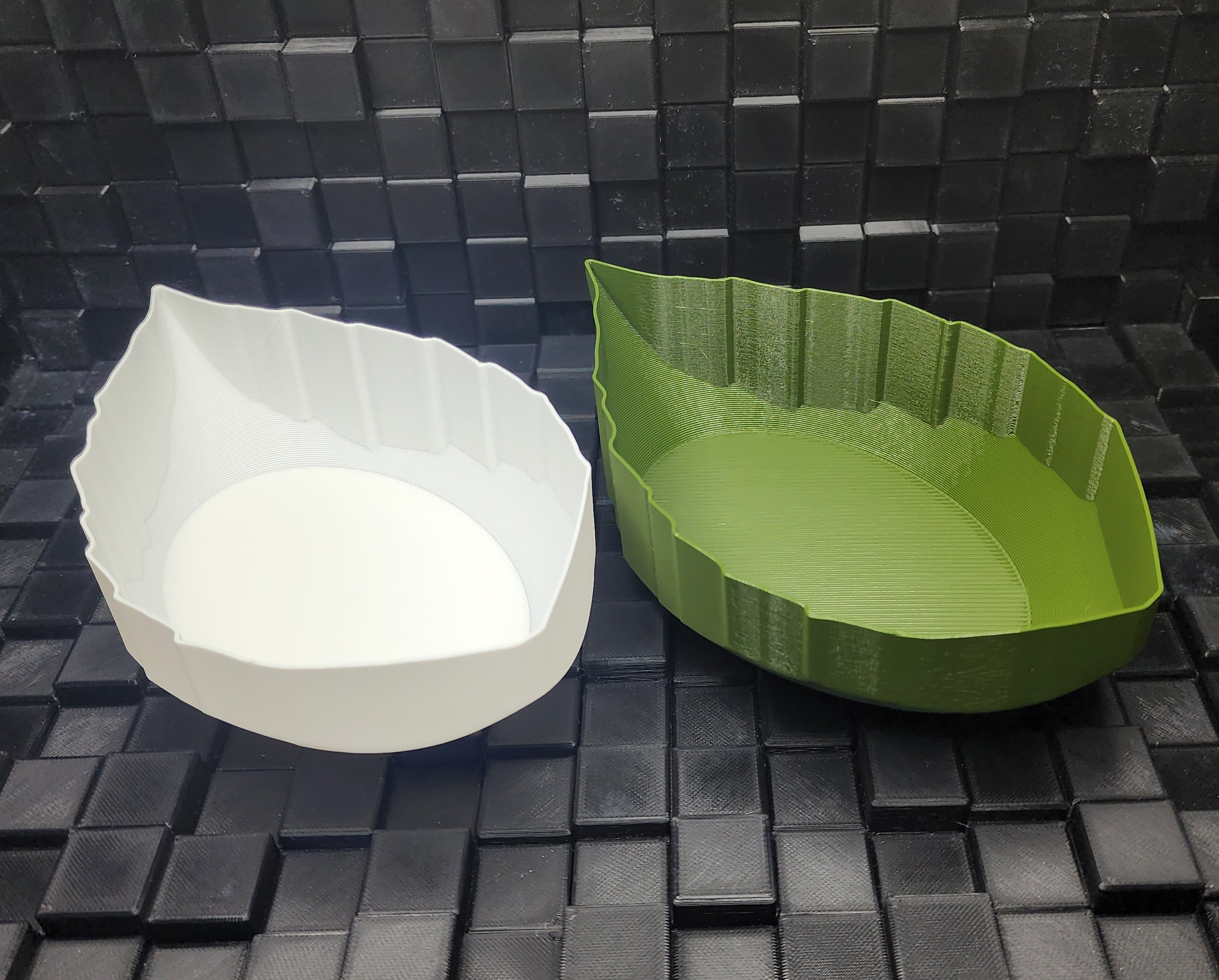 Ash Leaf Bowl - Vase Mode