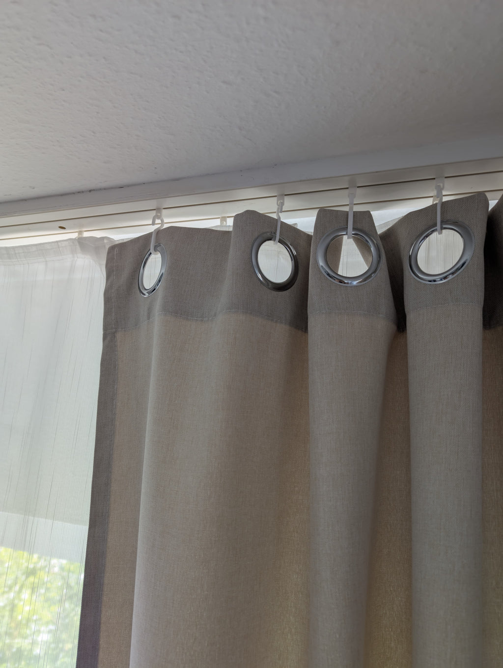 curtain rail