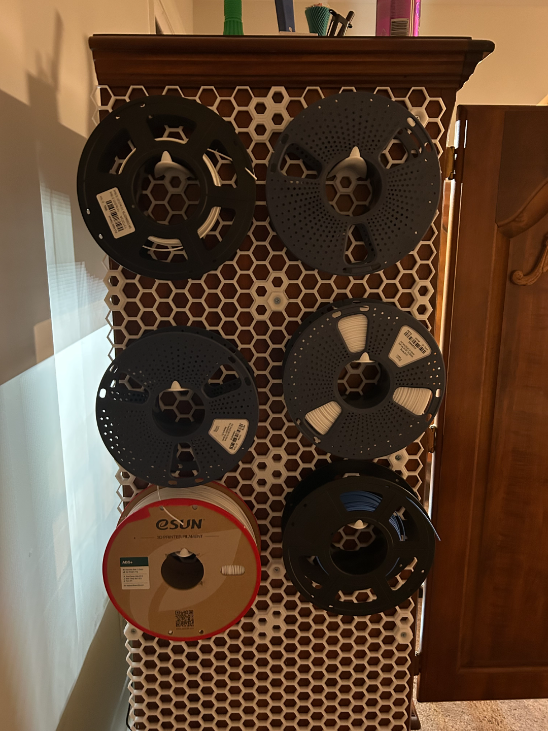 Honeycomb Storage Wall/HSW Spool holder