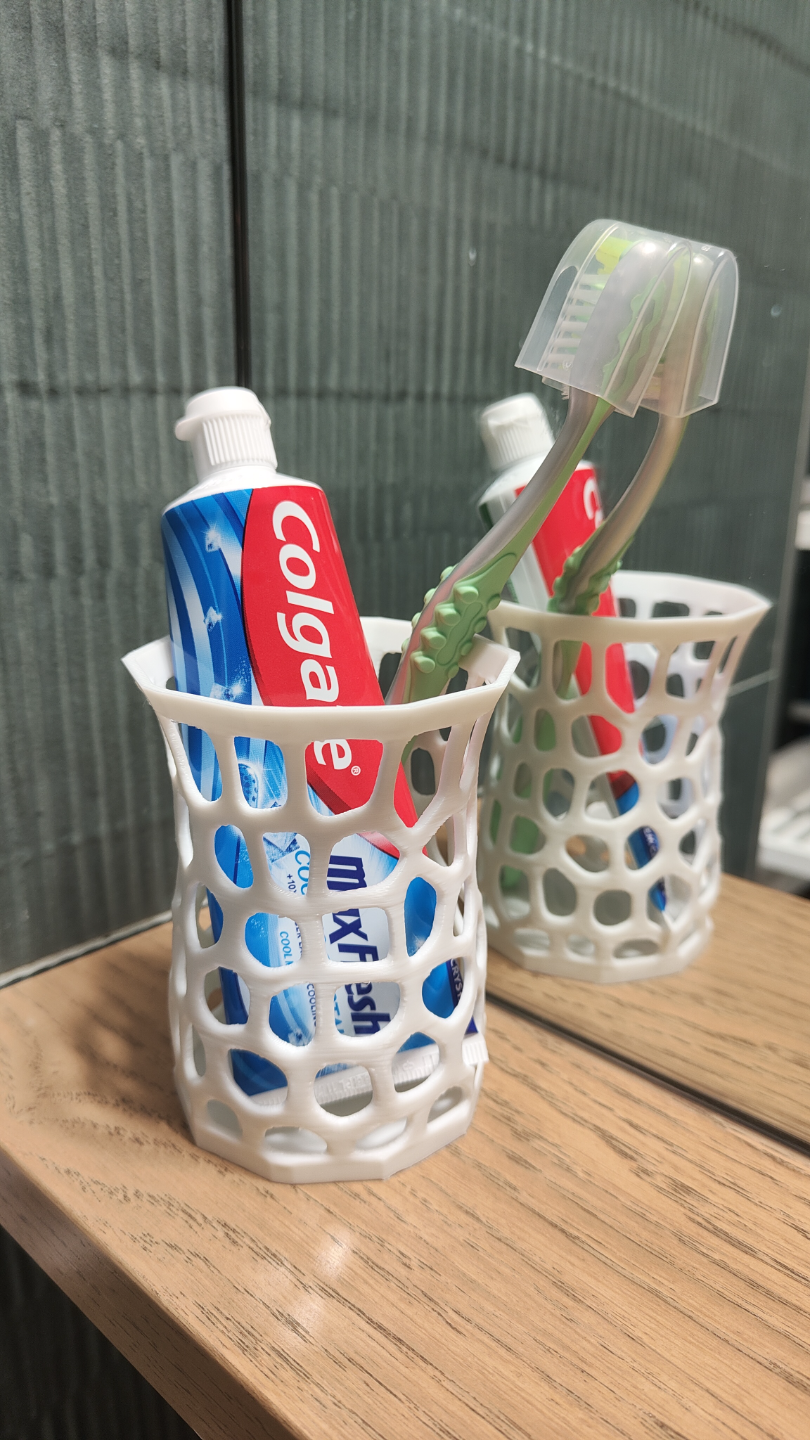 Toothbrush holder