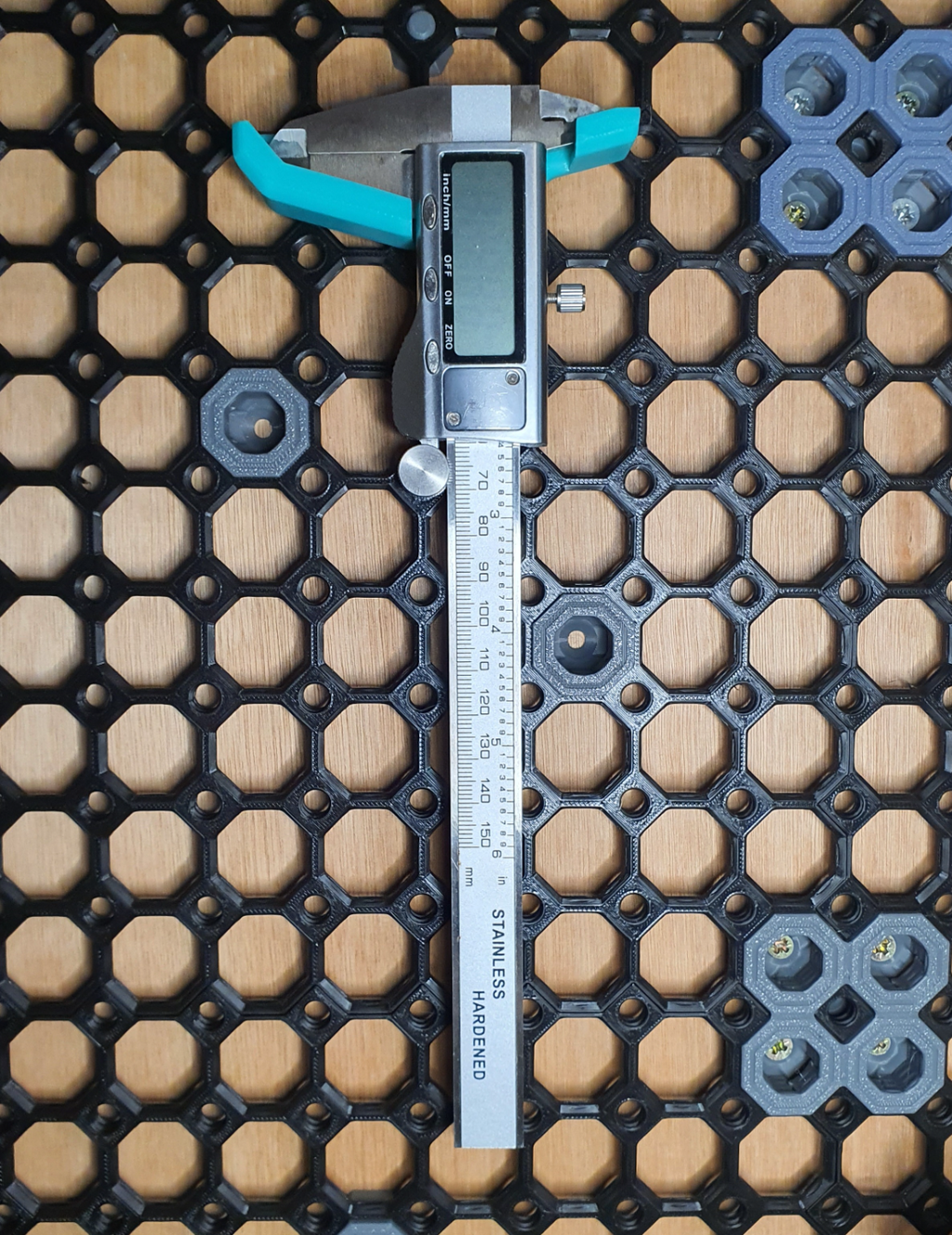 Caliper Holder for Multiboard and (HSW)
