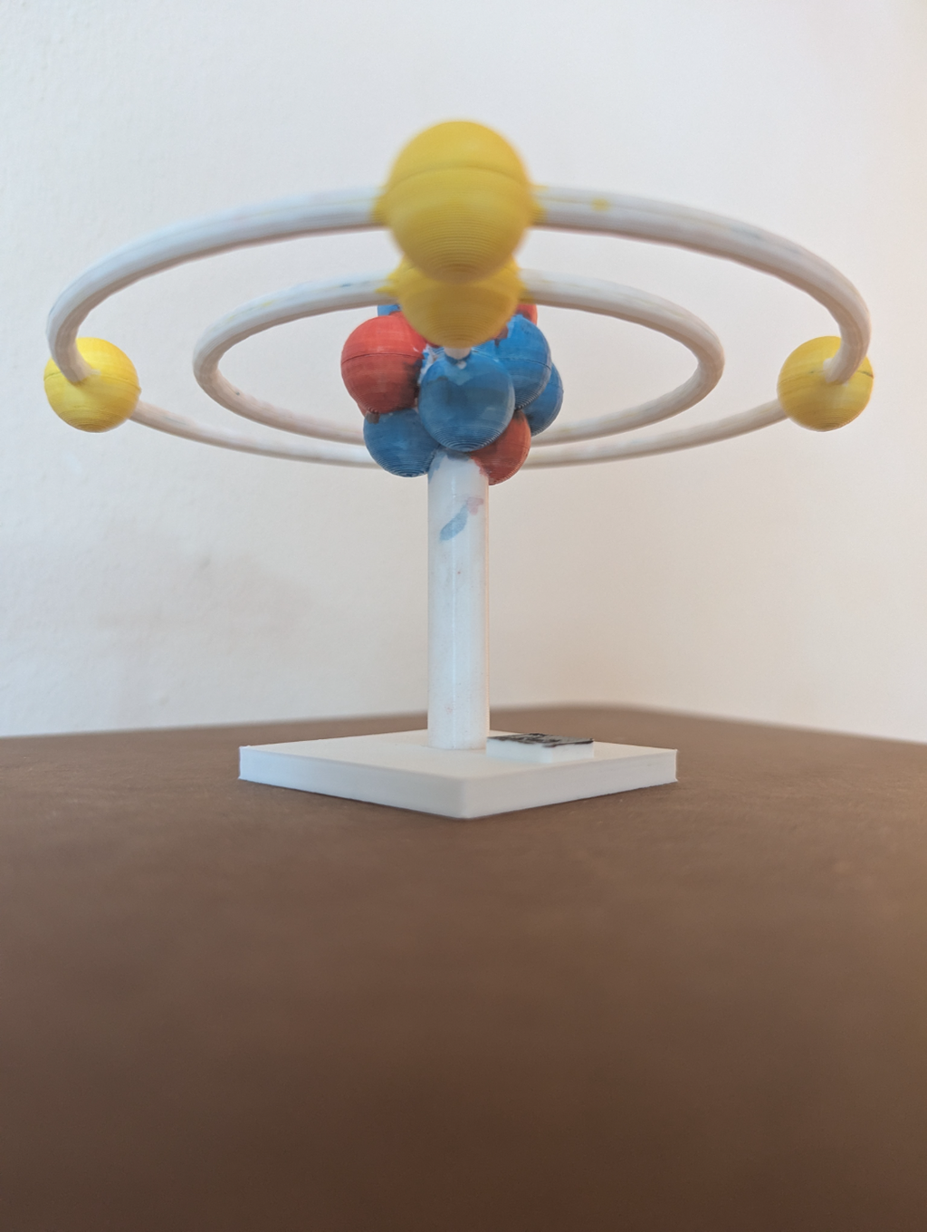 Carbon Atom Model (No AMS)
