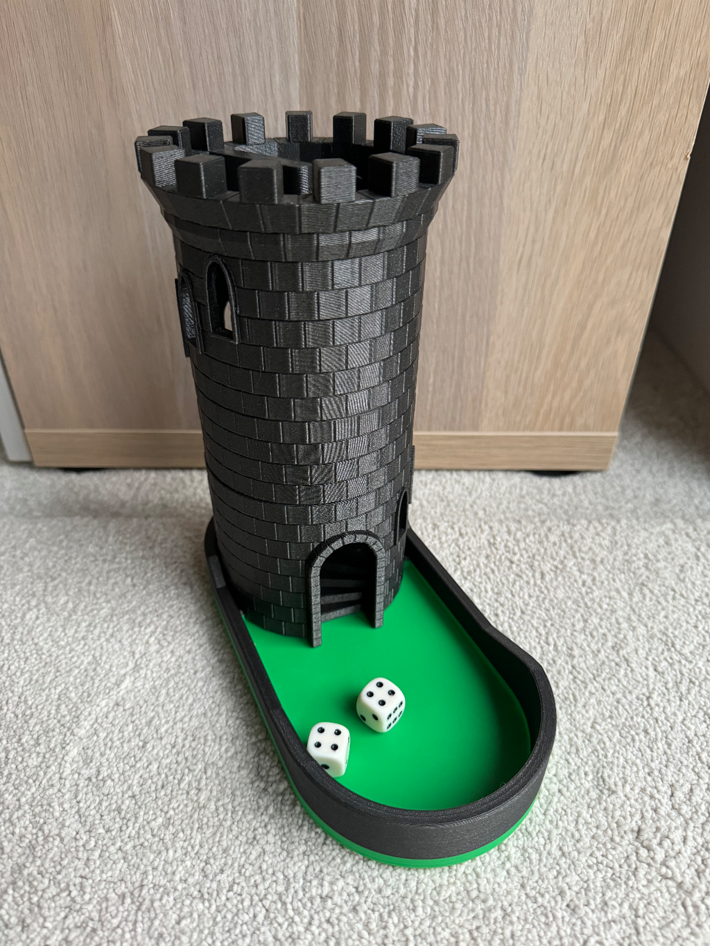 Dice tower tray for 96mm diameter tower