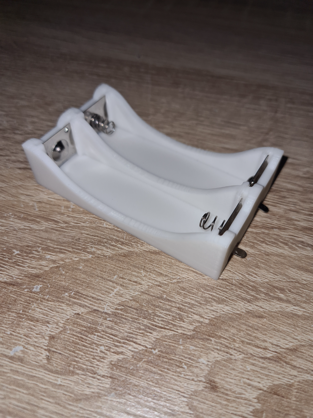Simple 18650 lipo basket/holder (1S and 2S)