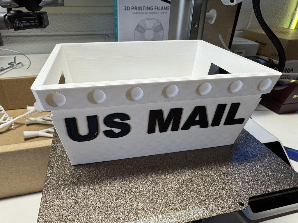 Mini US Mail Tote: Desktop Gift Box & Organizer
